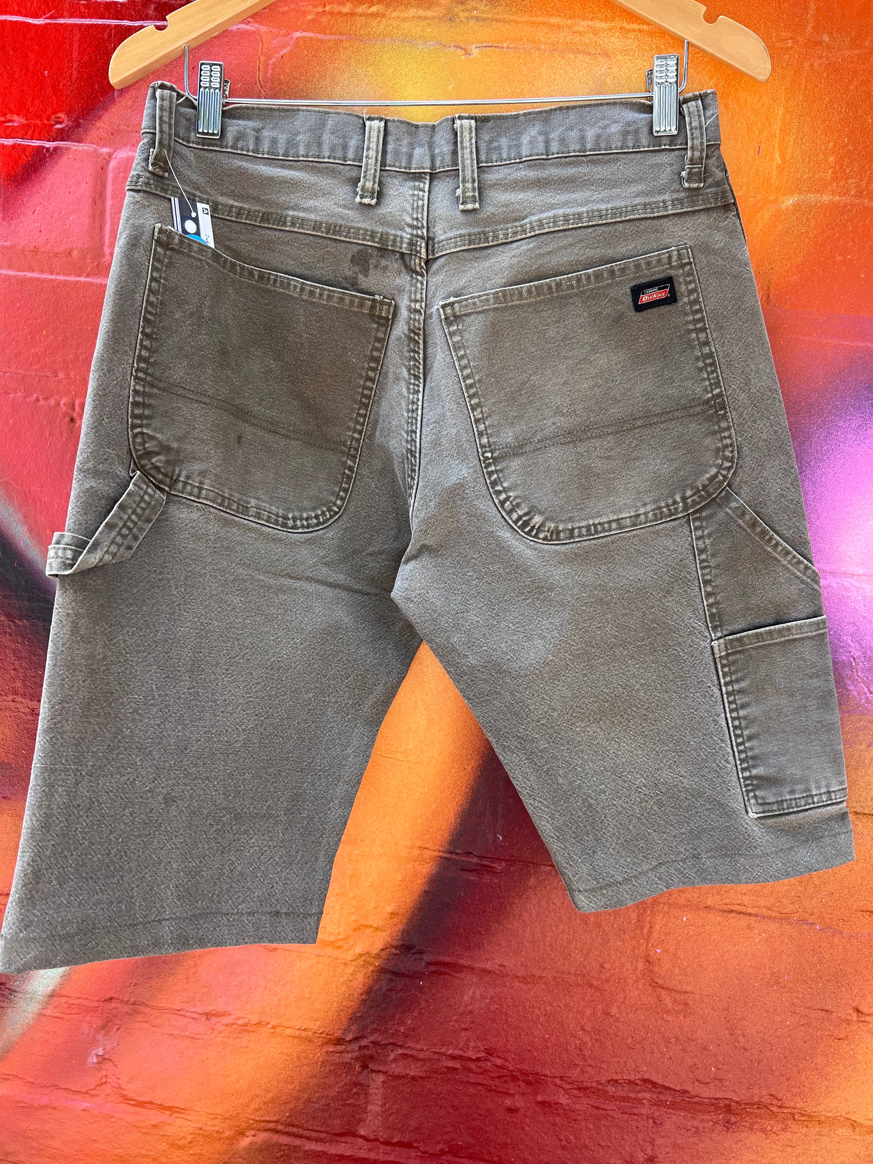 32 - Dickies Faded Brown/Grey Carpenter Shorts DS109