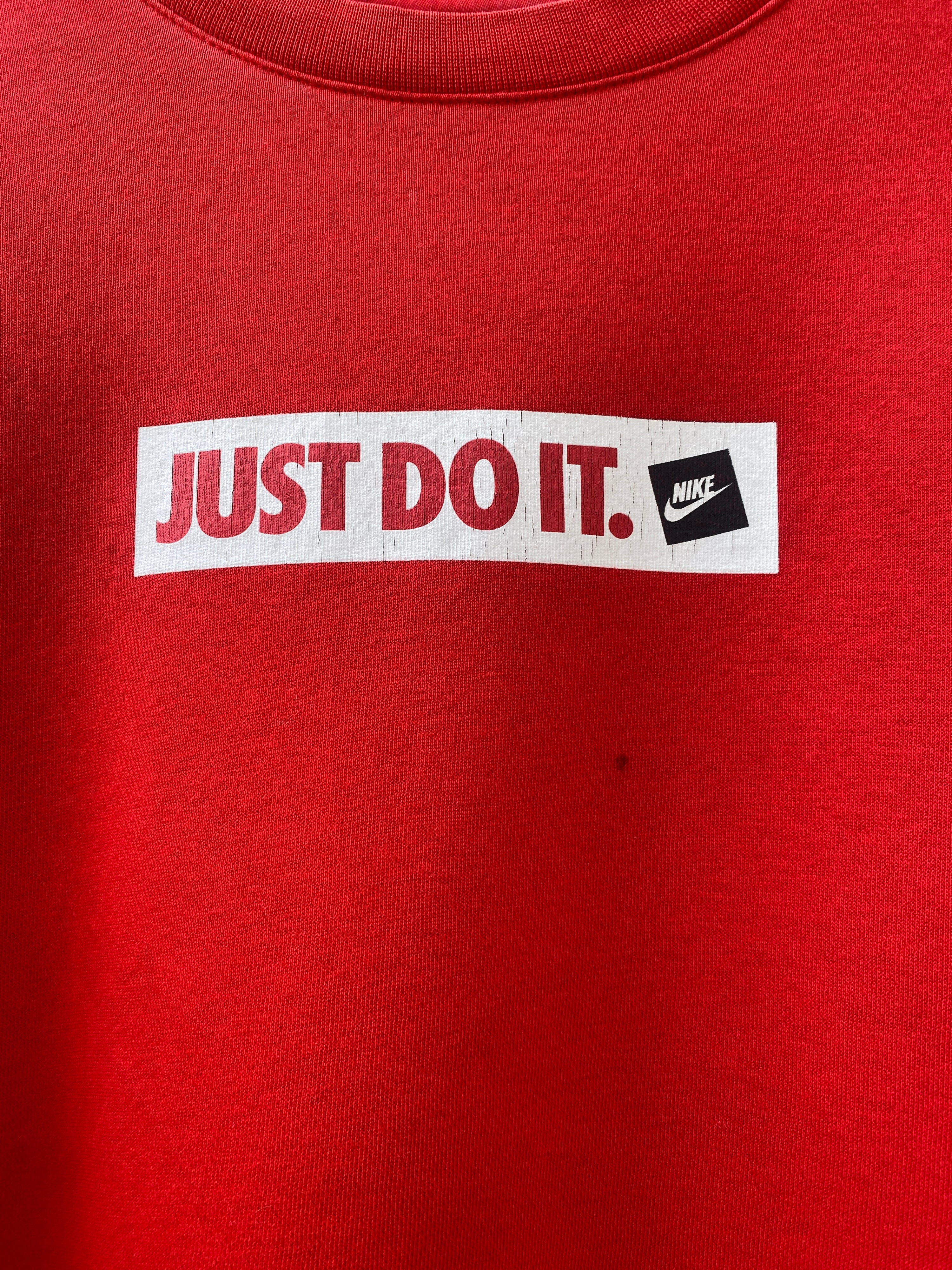 M - Nike 'Just Do It' Red Jumper