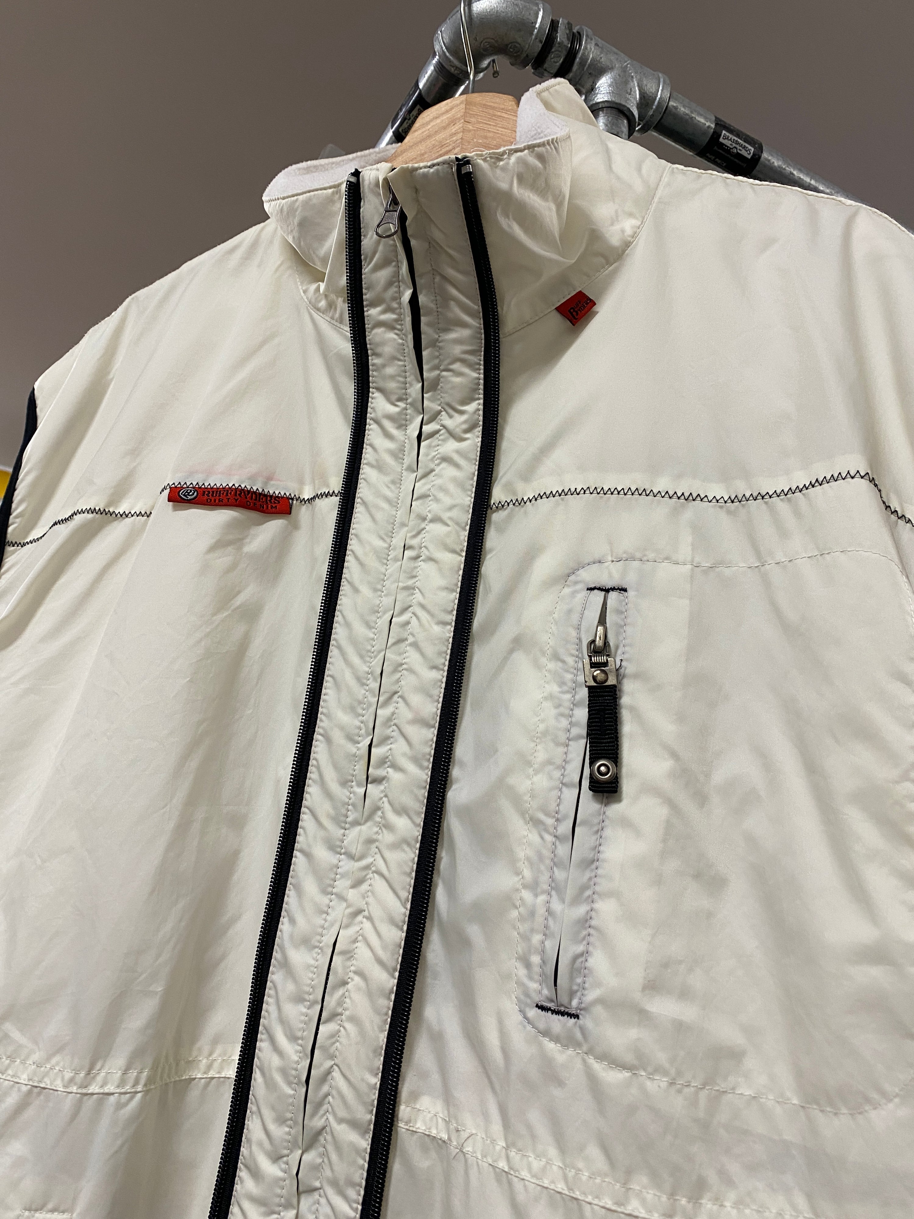 M - 2000s Ruff Ryders Oversize White Vest