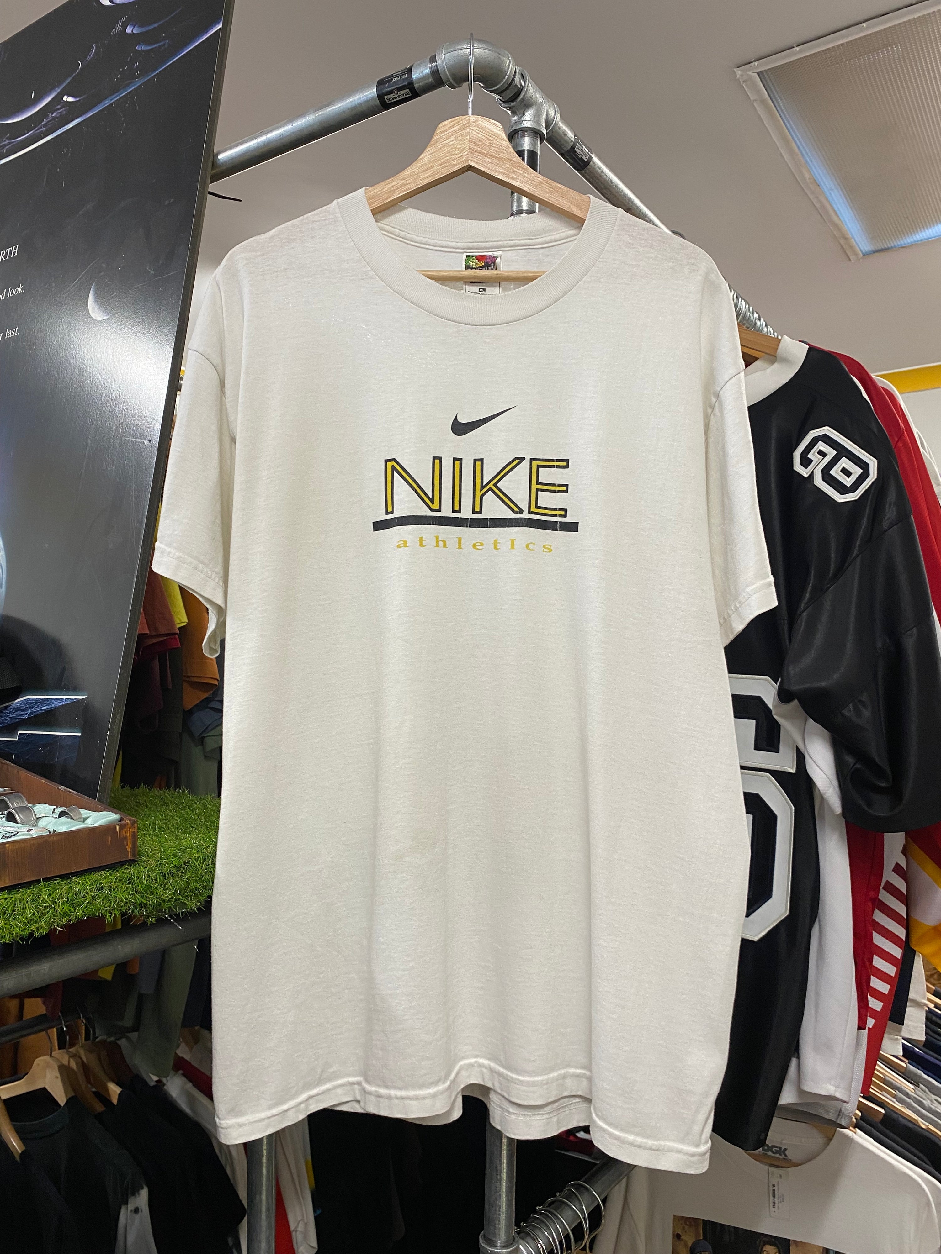 XL - Nike Athletics Yellow/Black Centre Logo White Tee