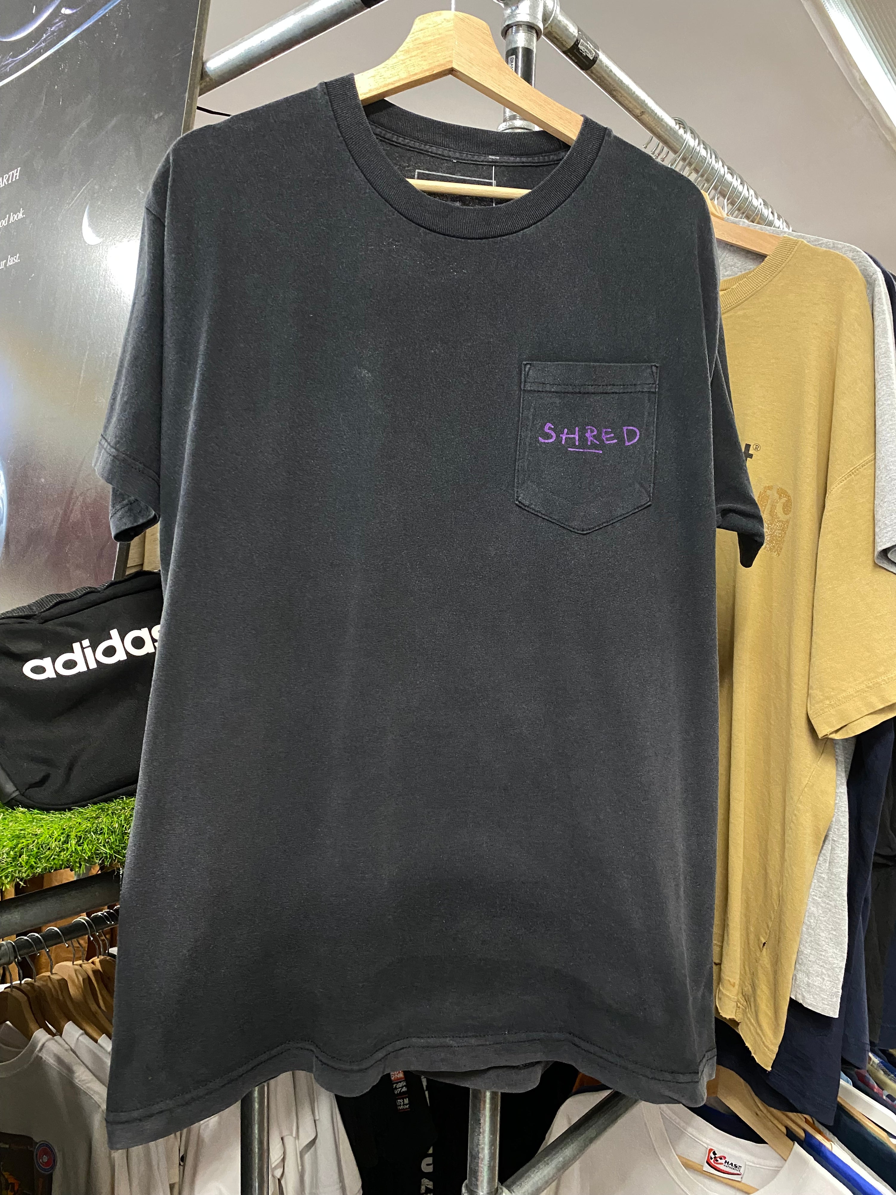 [L] SHRED Black Pocket Tee