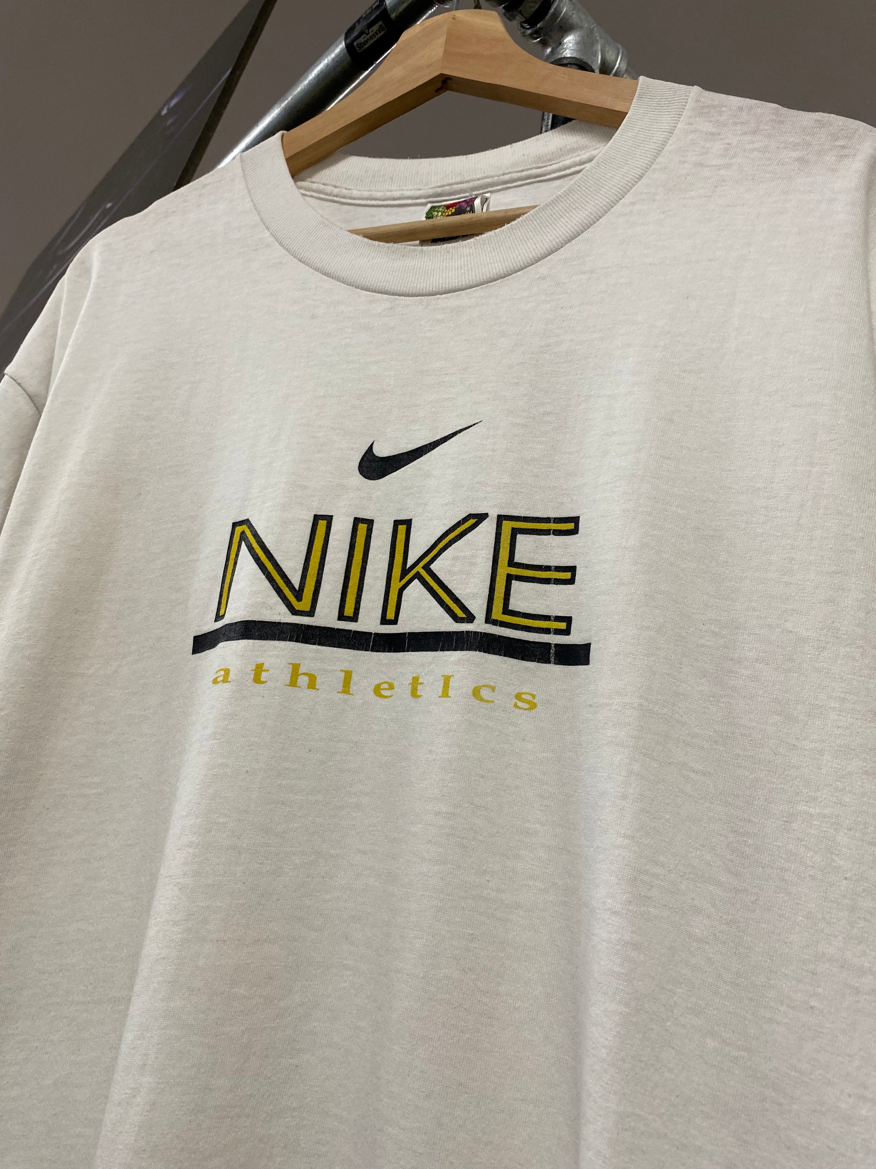 XL - Nike Athletics Yellow/Black Centre Logo White Tee