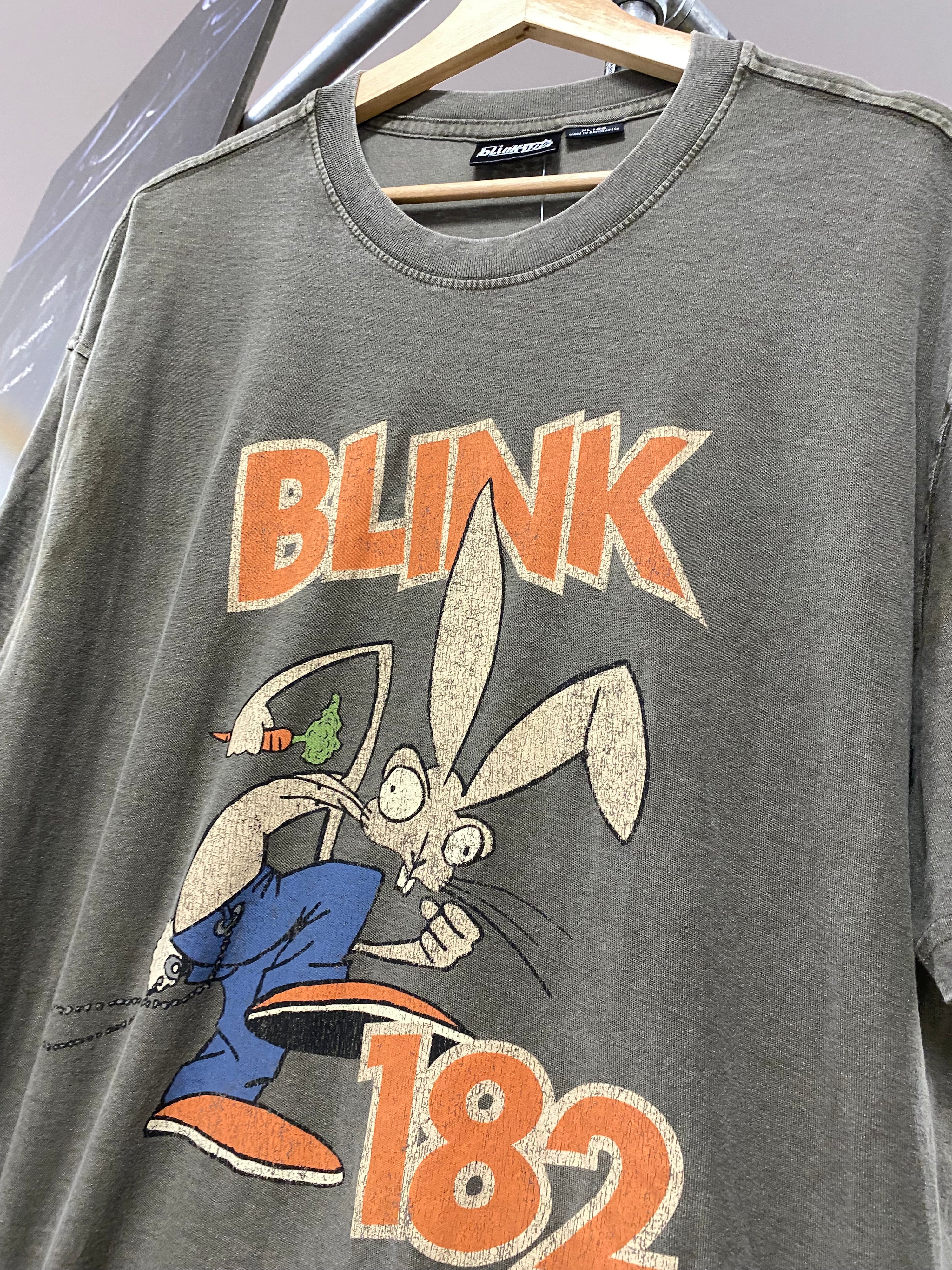 [XL] 2024 Blink 182 DS Rabbit Tee