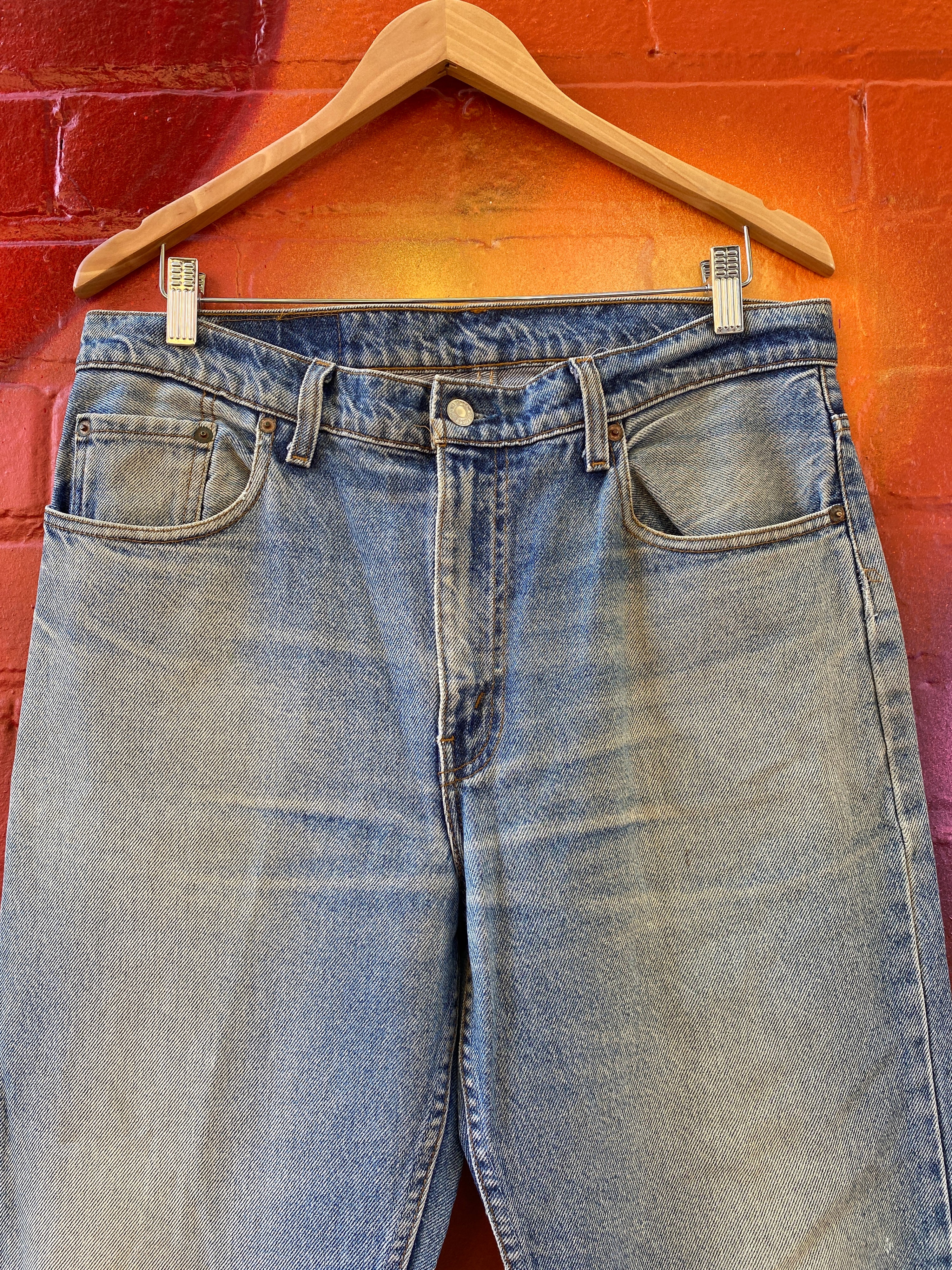 35 - Levi's Jeans 043
