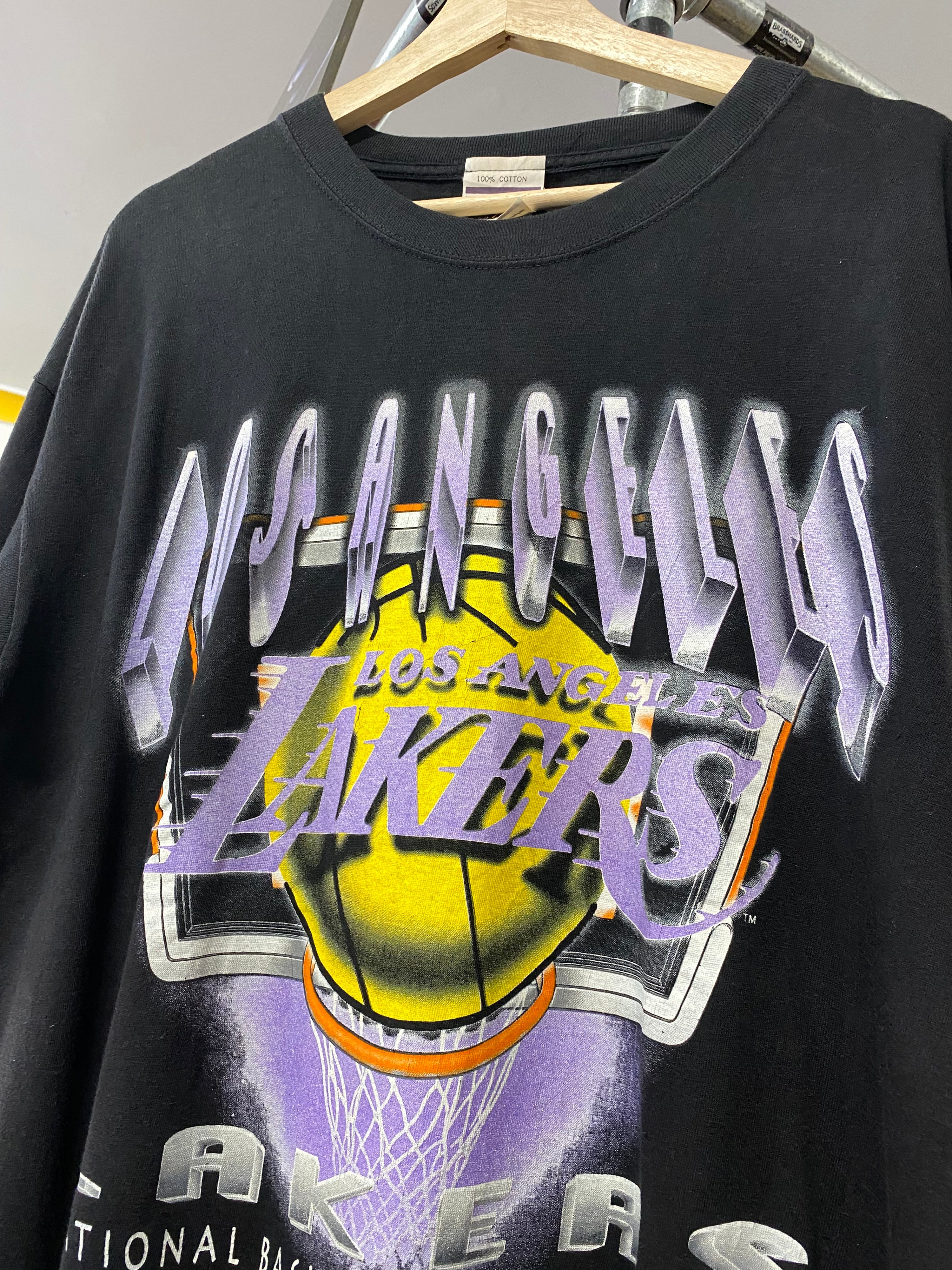 L - 1990s LA Lakers Magic Johnson Black Tee