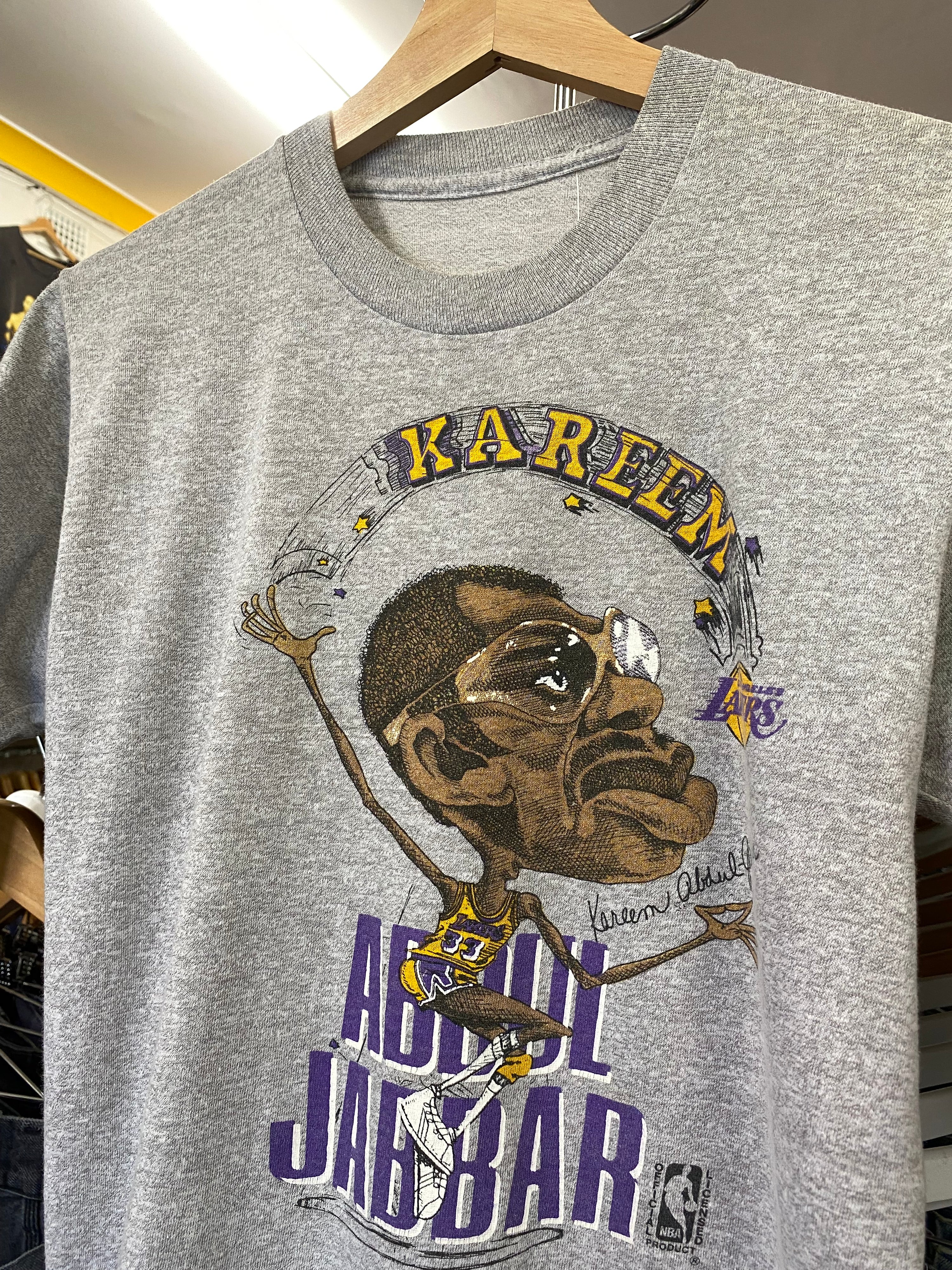[S] 1980s Kareem Abdul Jabbar LA Lakers Caricature Tshirt