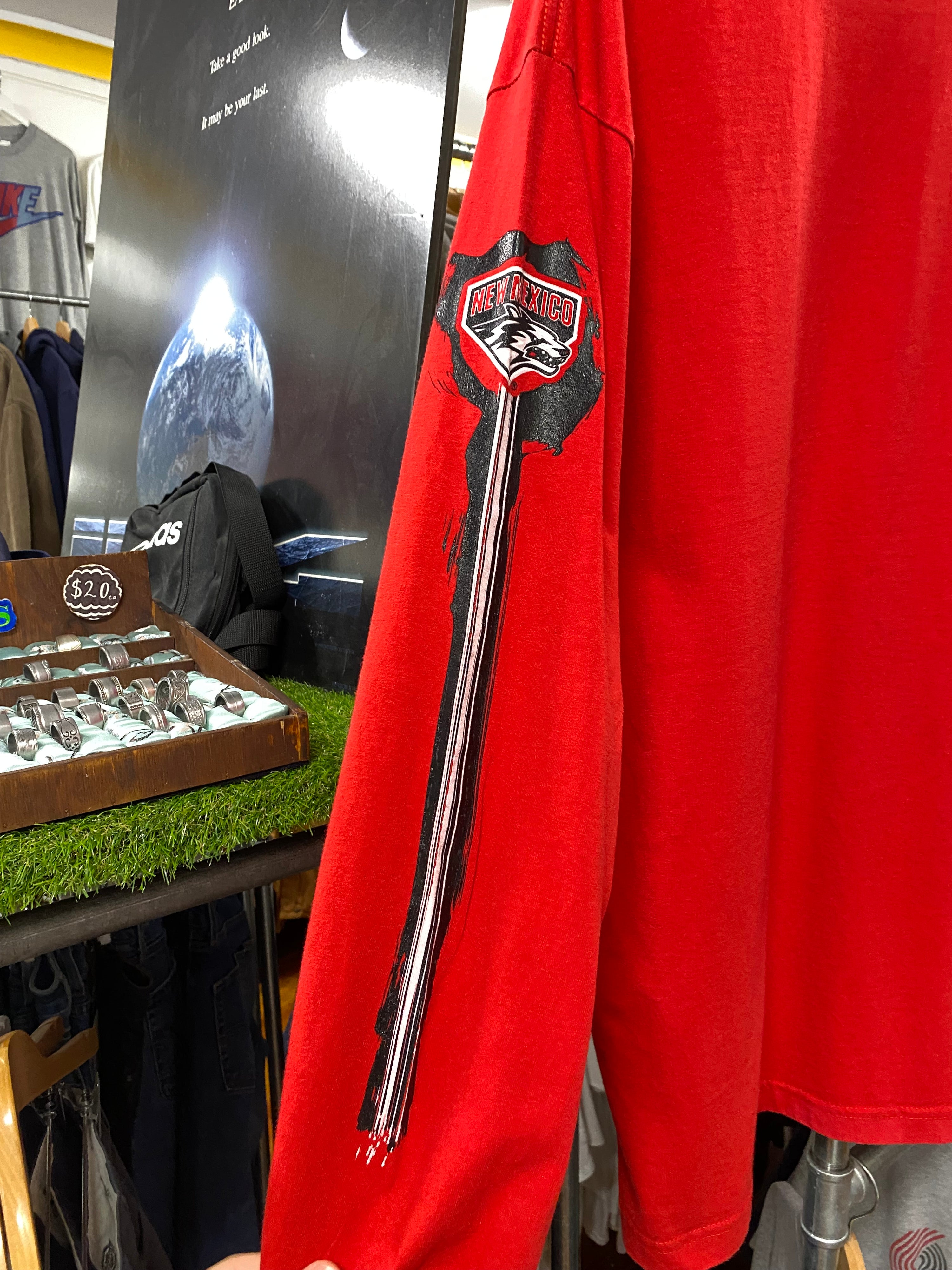 L - Vintage Nike x New Mexico LOBOS Red LS