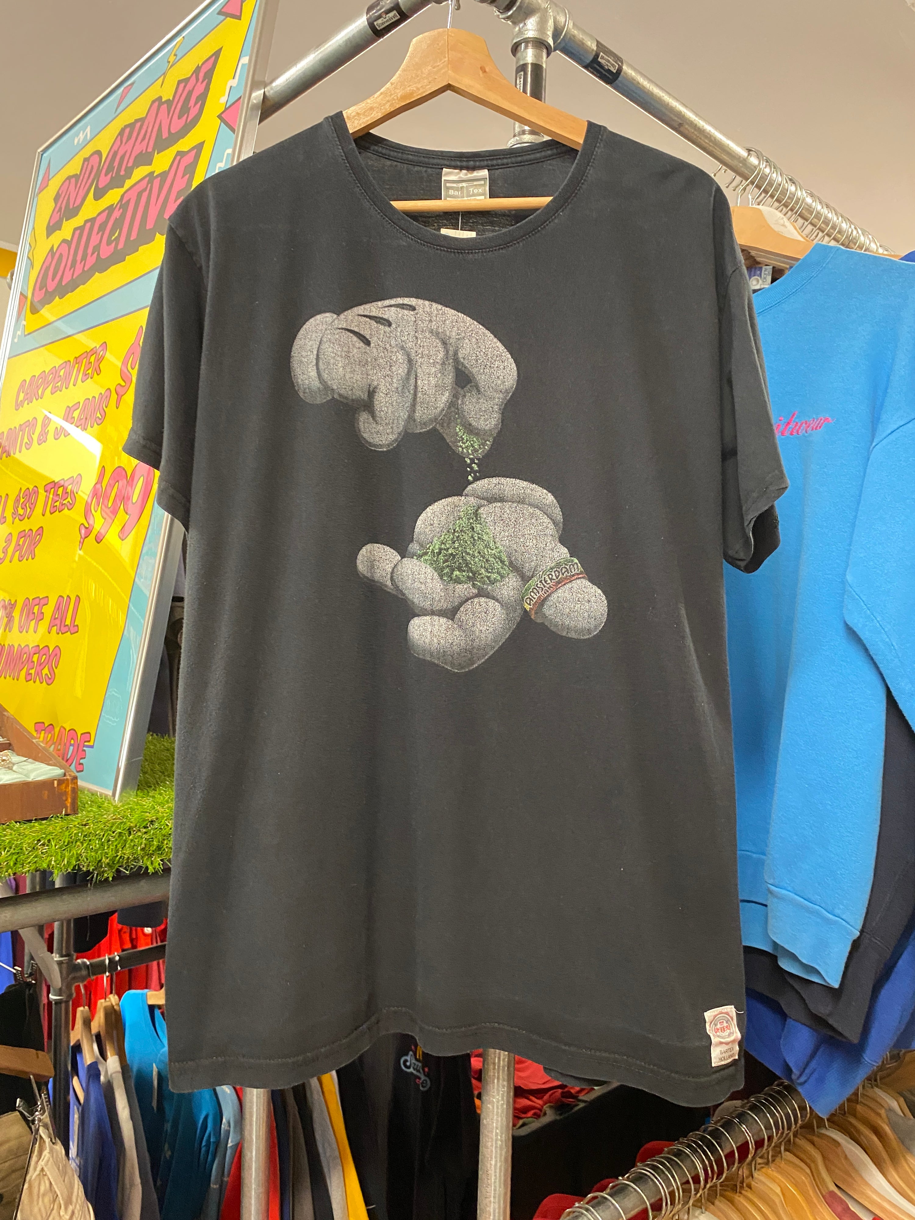 XL - Amsterdam Mickey Mouse Weed Hands