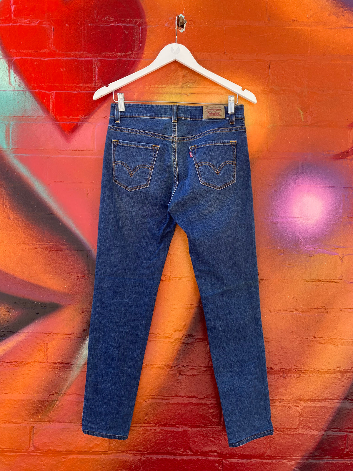 [29] Levis Loose Straight Denim Jeans