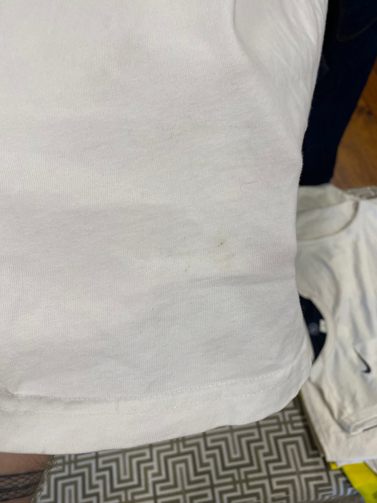 [2XL] Guess Jeans White Tshirt