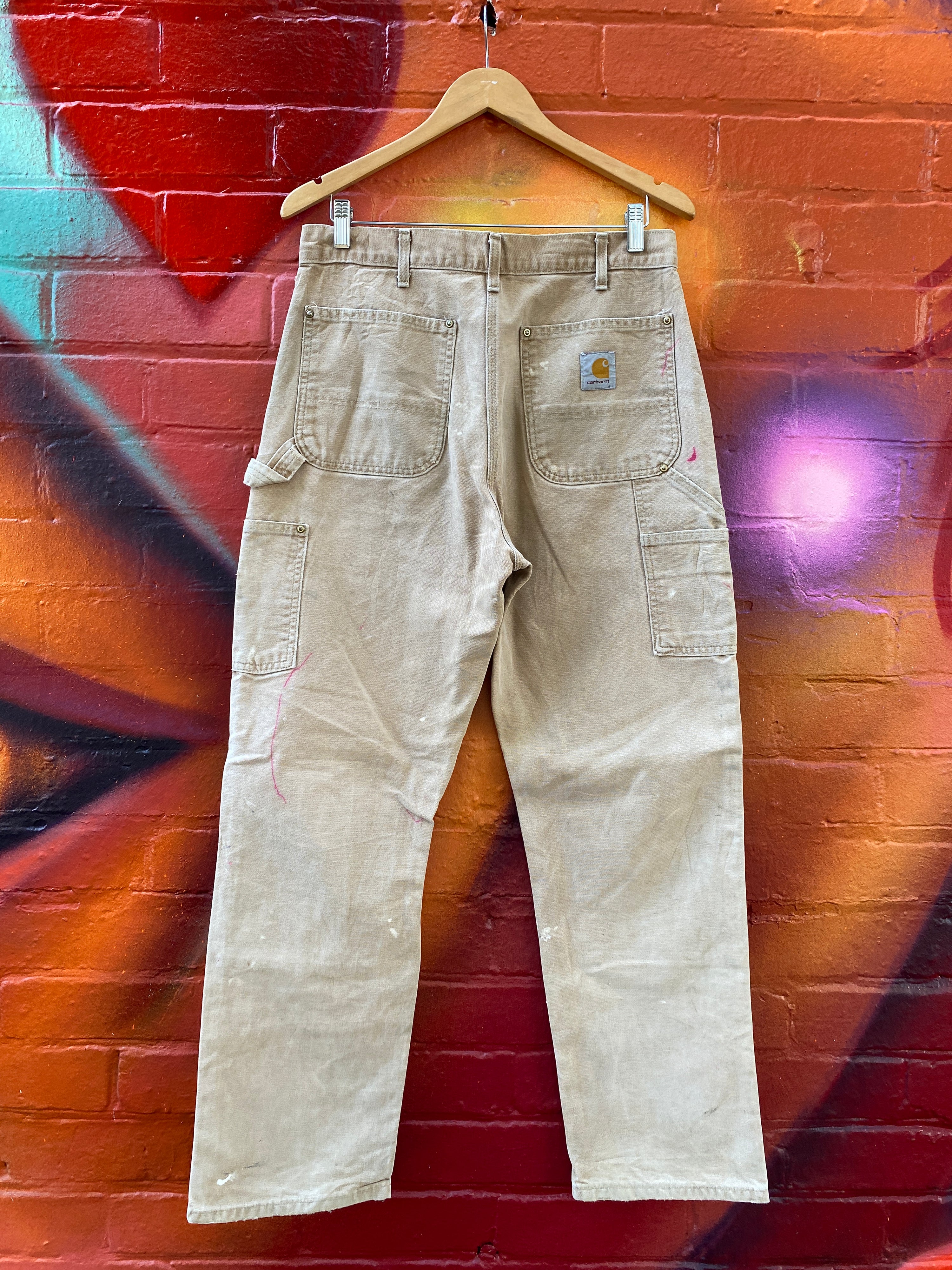 32 - Thrashed Vintage Carhartt Double Knees BRN