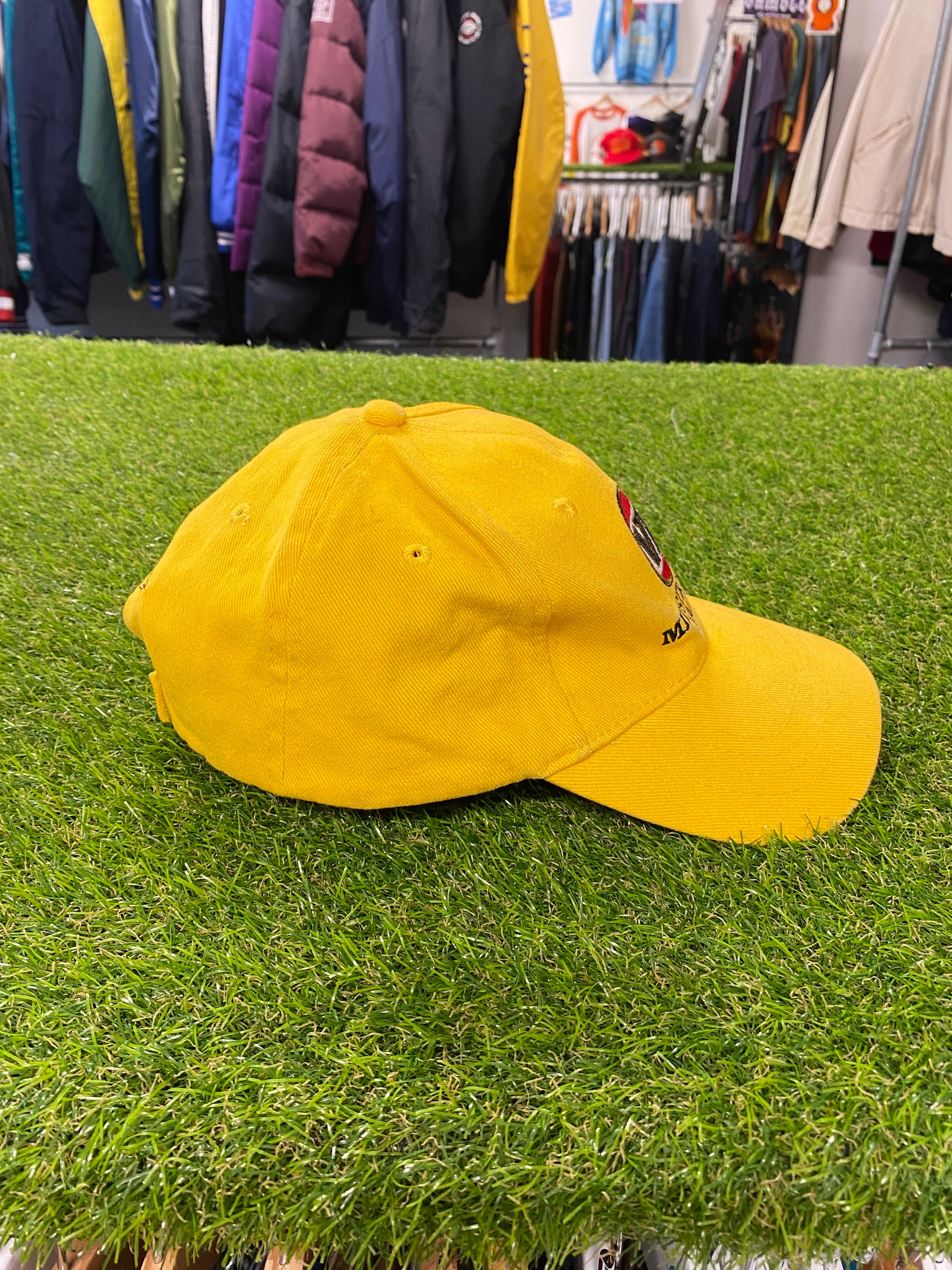 VB Midstrength Lager Yellow Hat