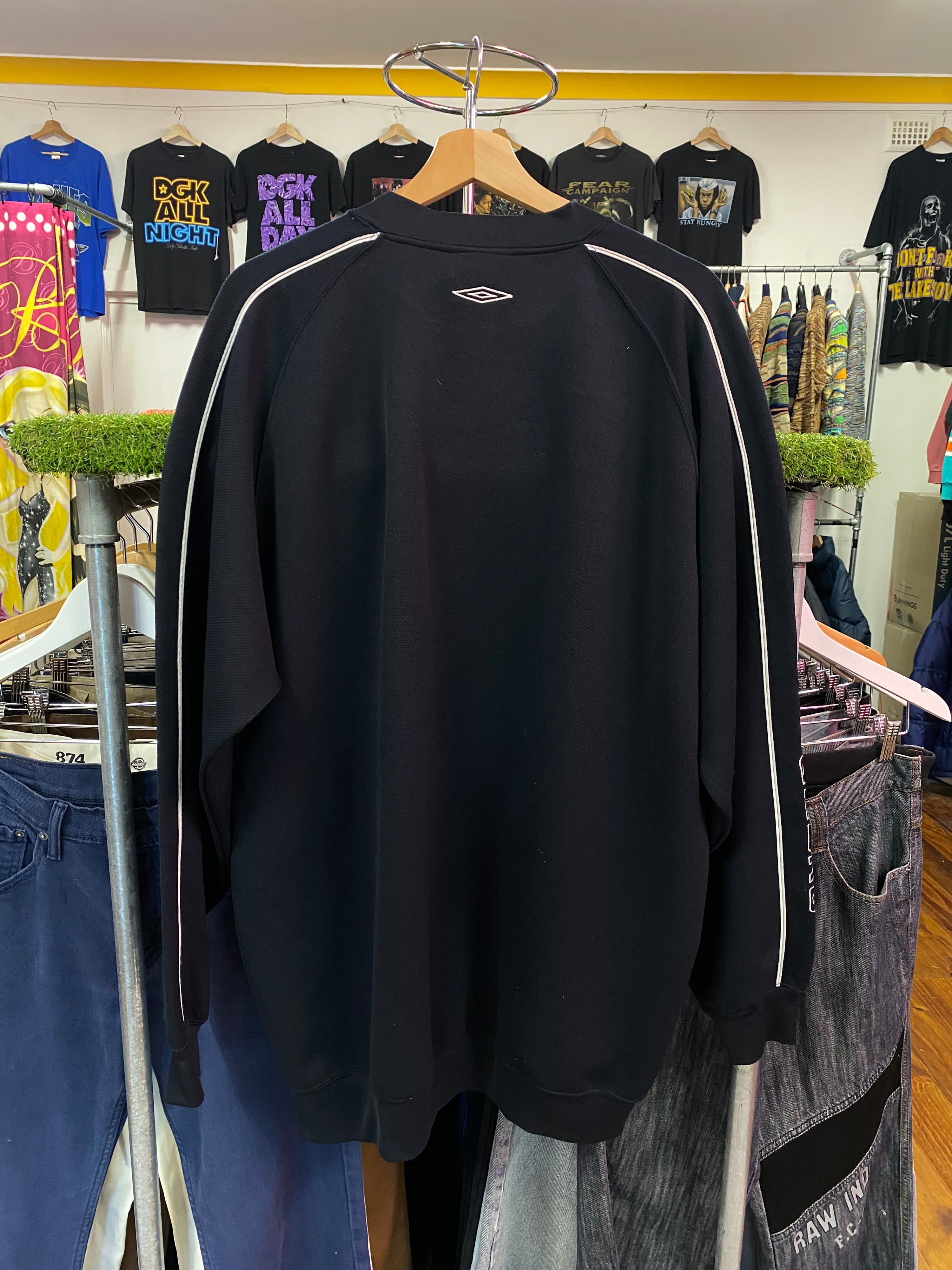 [2XL] Umbro Black Jumper Sleeve Logo