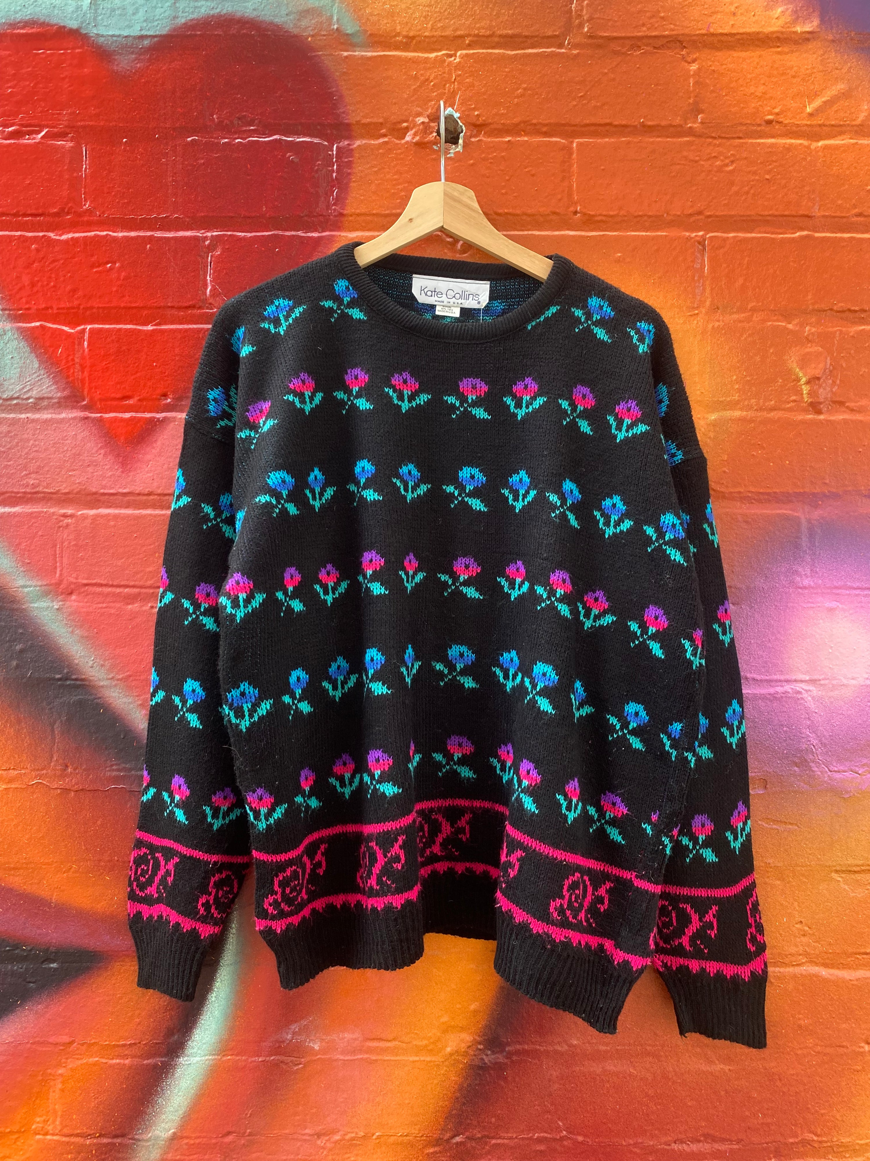 [M] Kate Collins Black w/ Flowers Knit Sweater