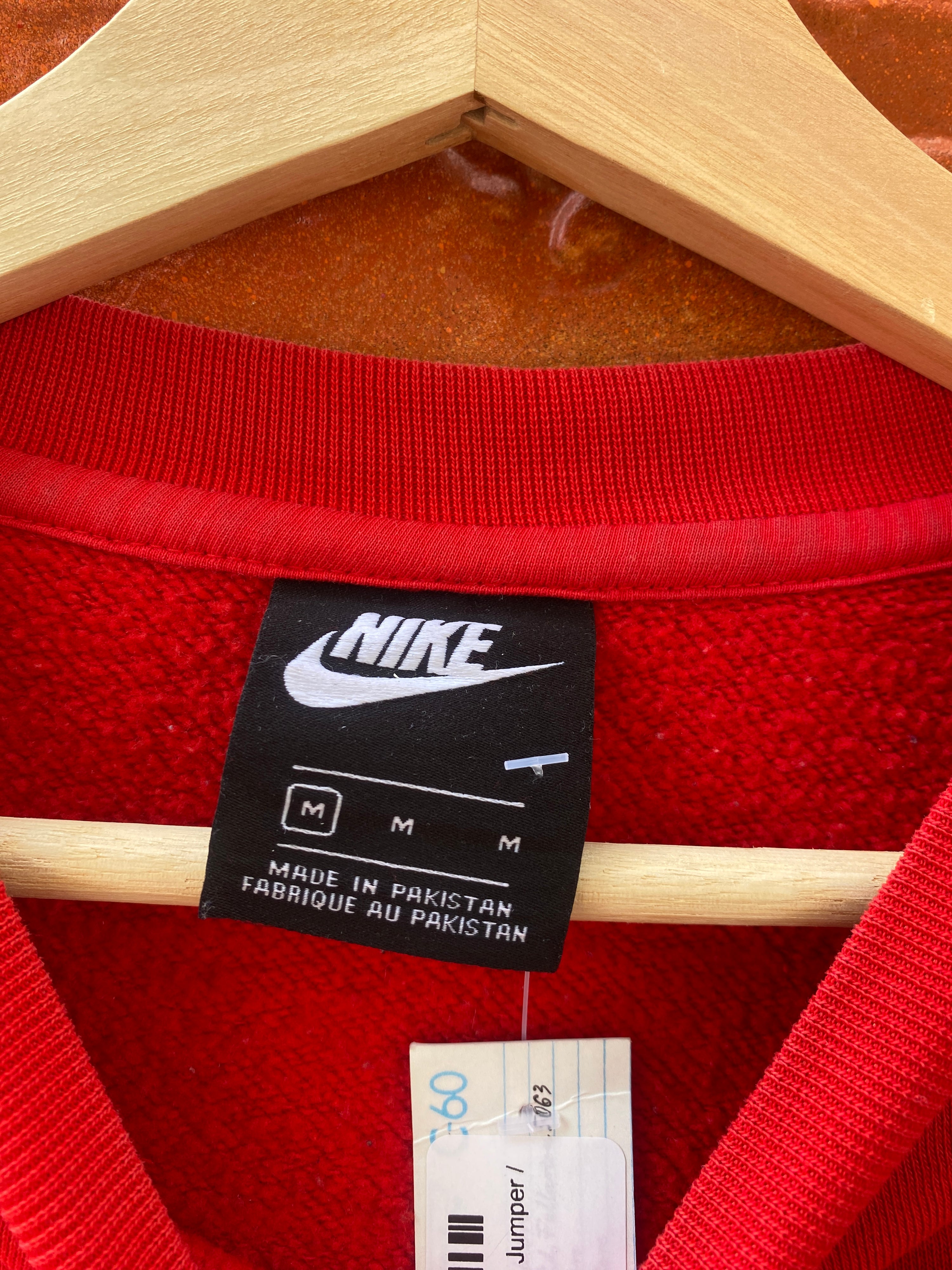 M - Nike 'Just Do It' Red Jumper