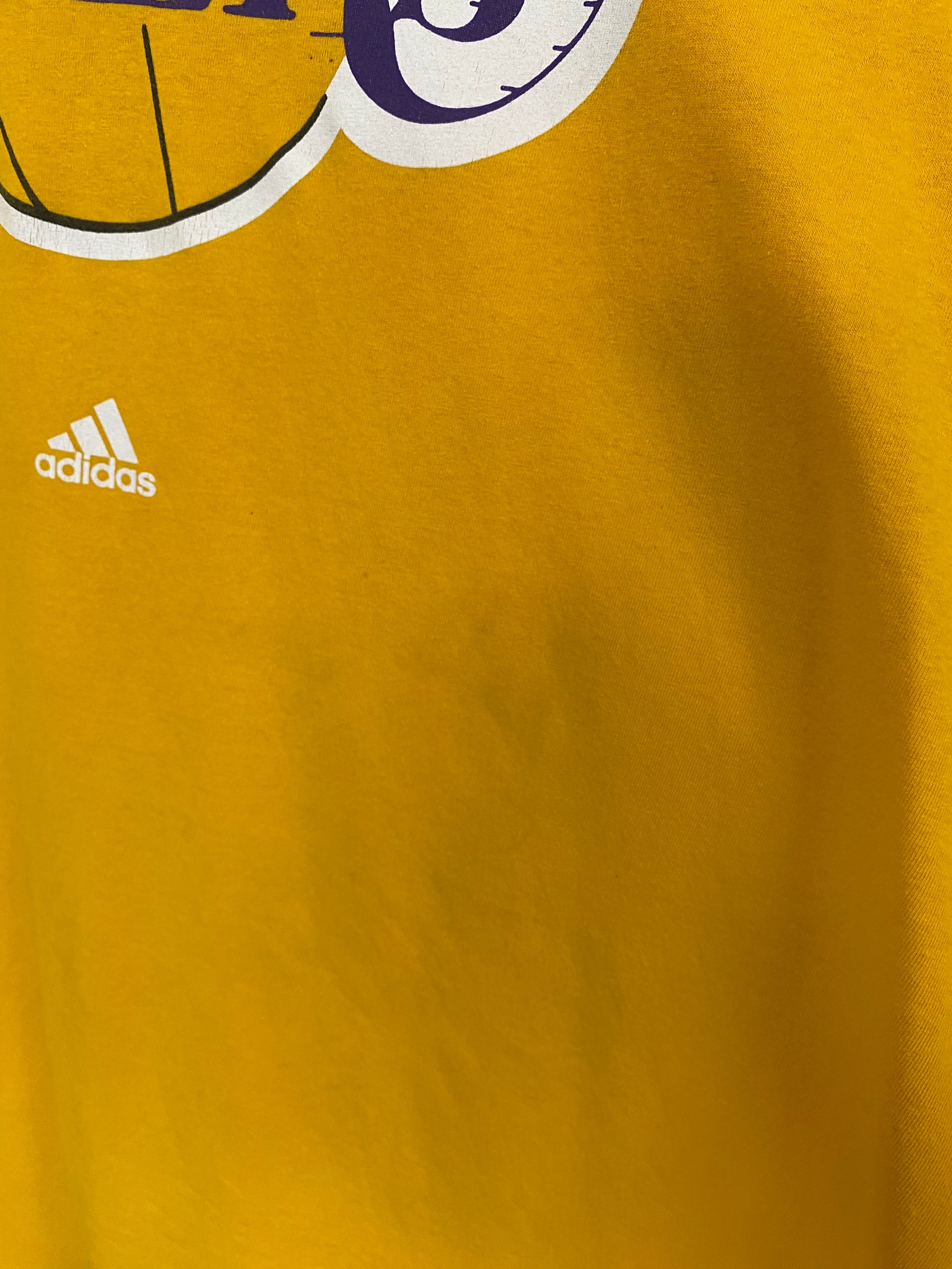 [XL] - LA Lakers x Adidas Go To Yellow Tshirt