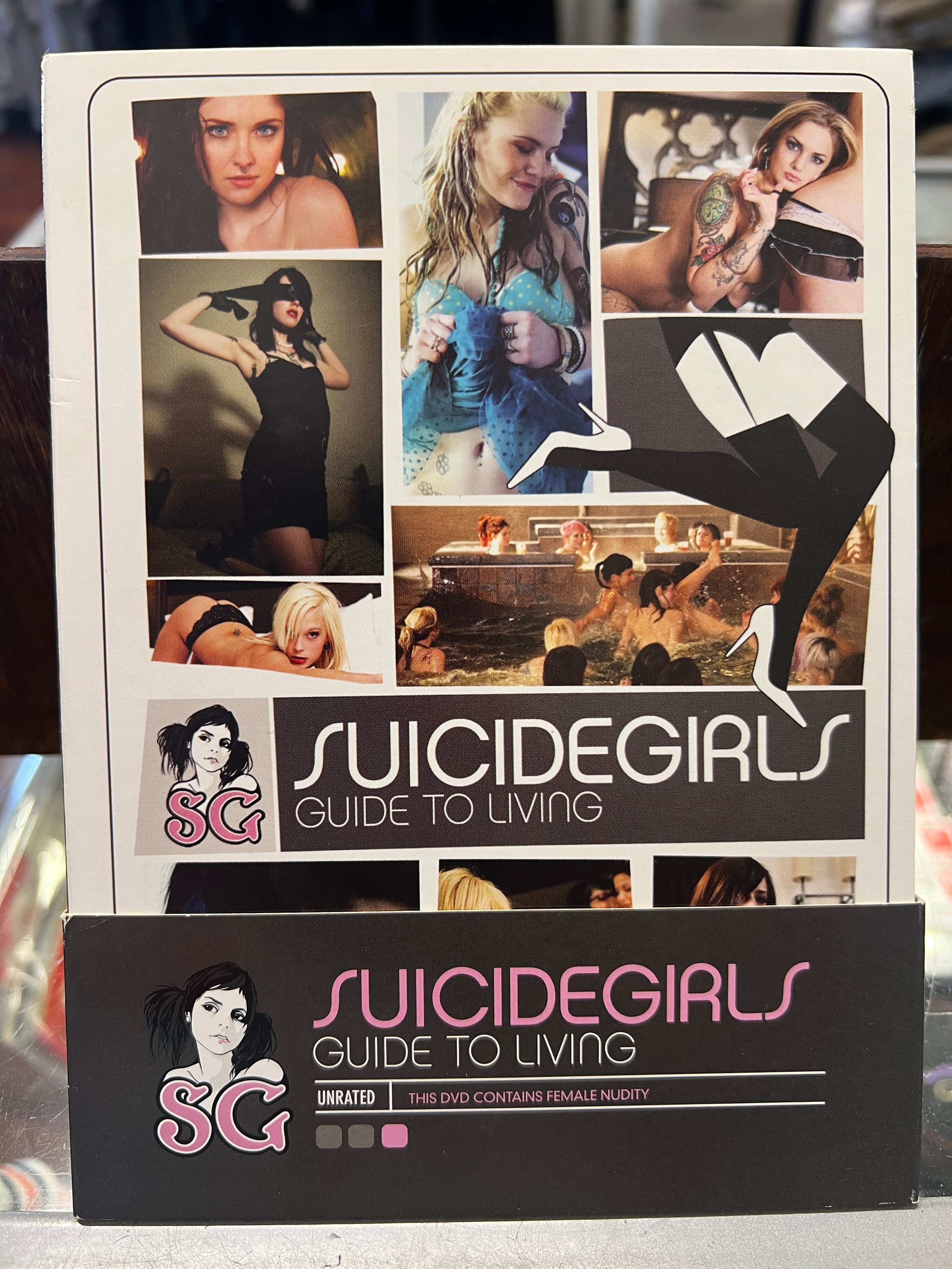 2010 Suicide Girls: Guide To Living DVD