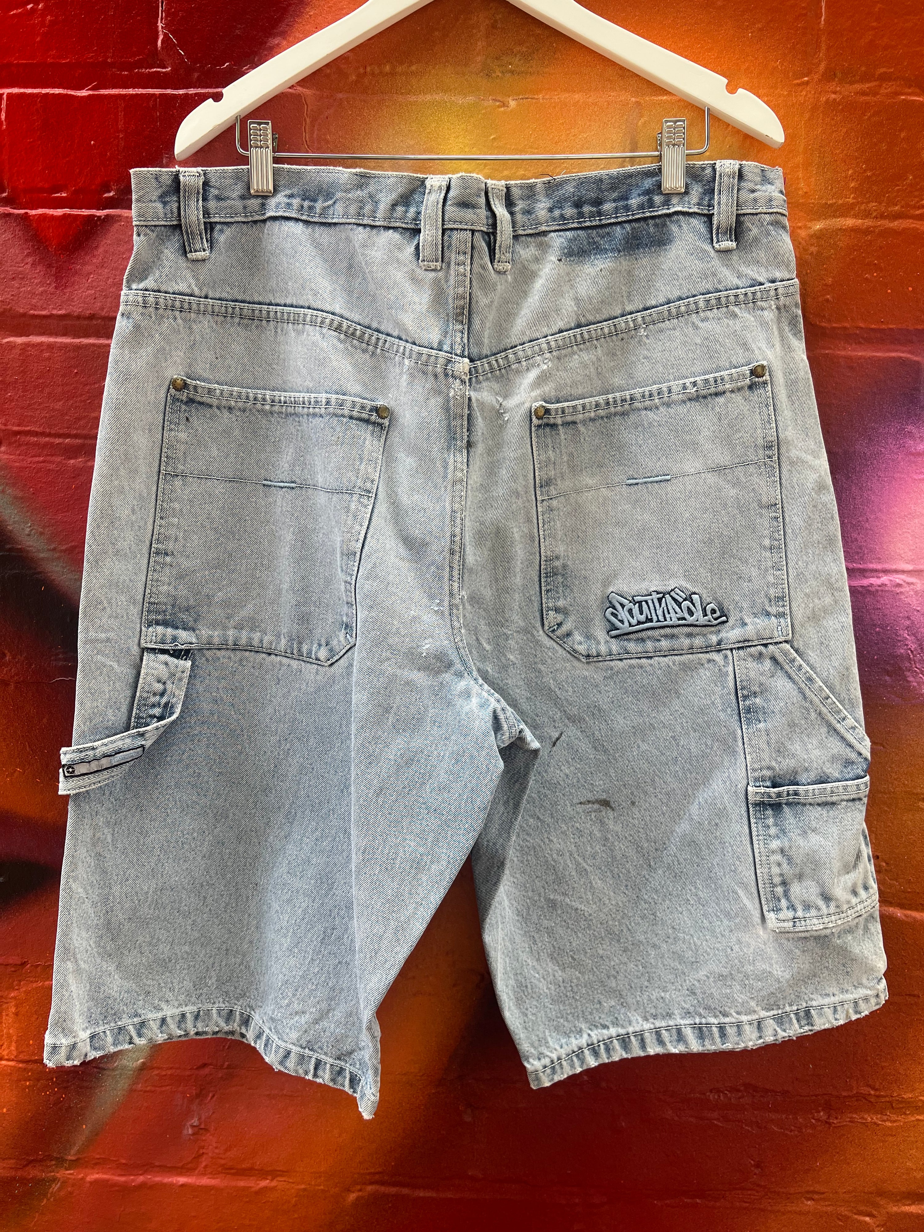 38 - Southpole LB Denim Shorts Embroidered Back Logo w/ Paint Splats
