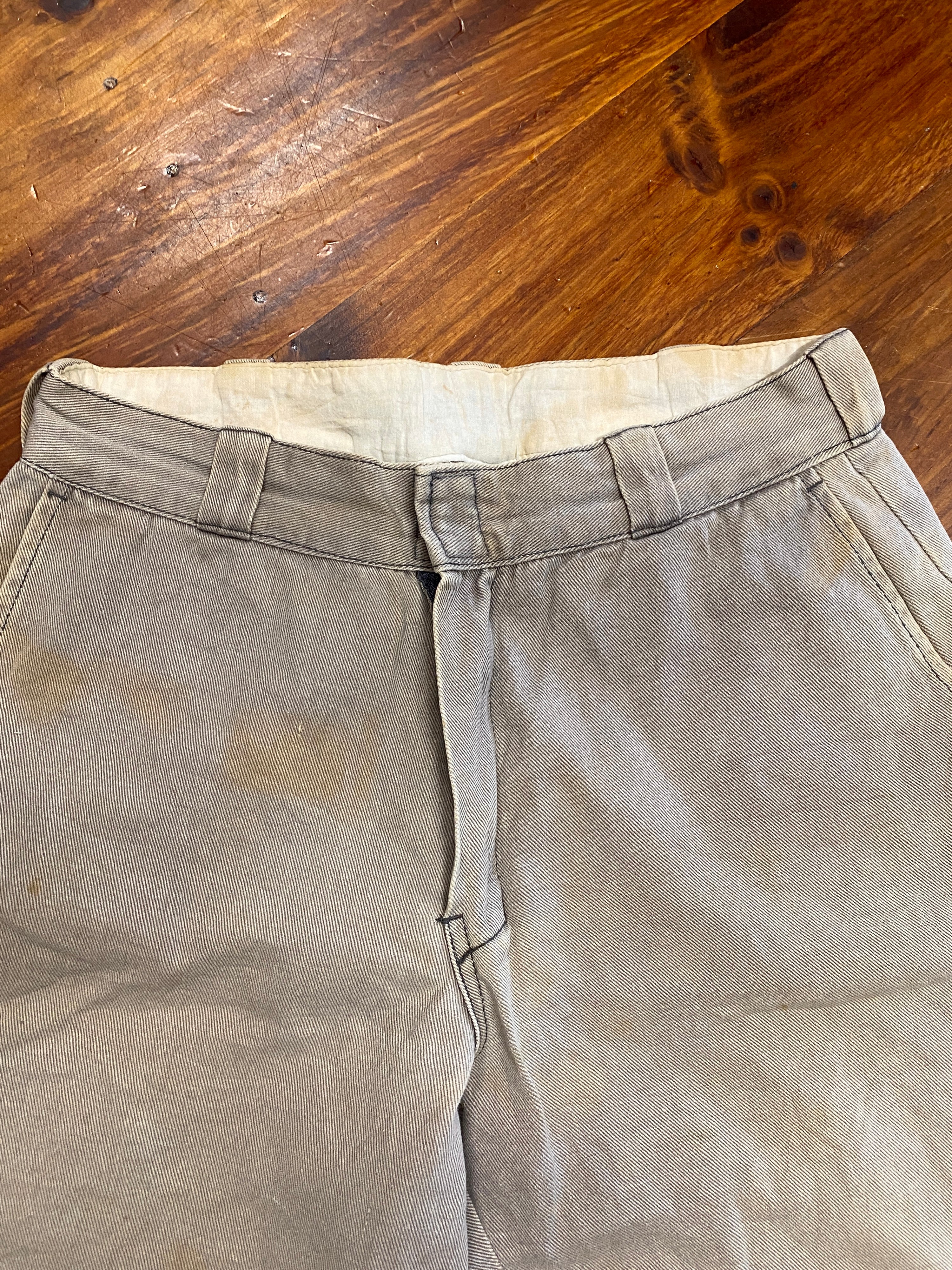 32 - Dickies Heavily Faded Grey/Brown Shorts