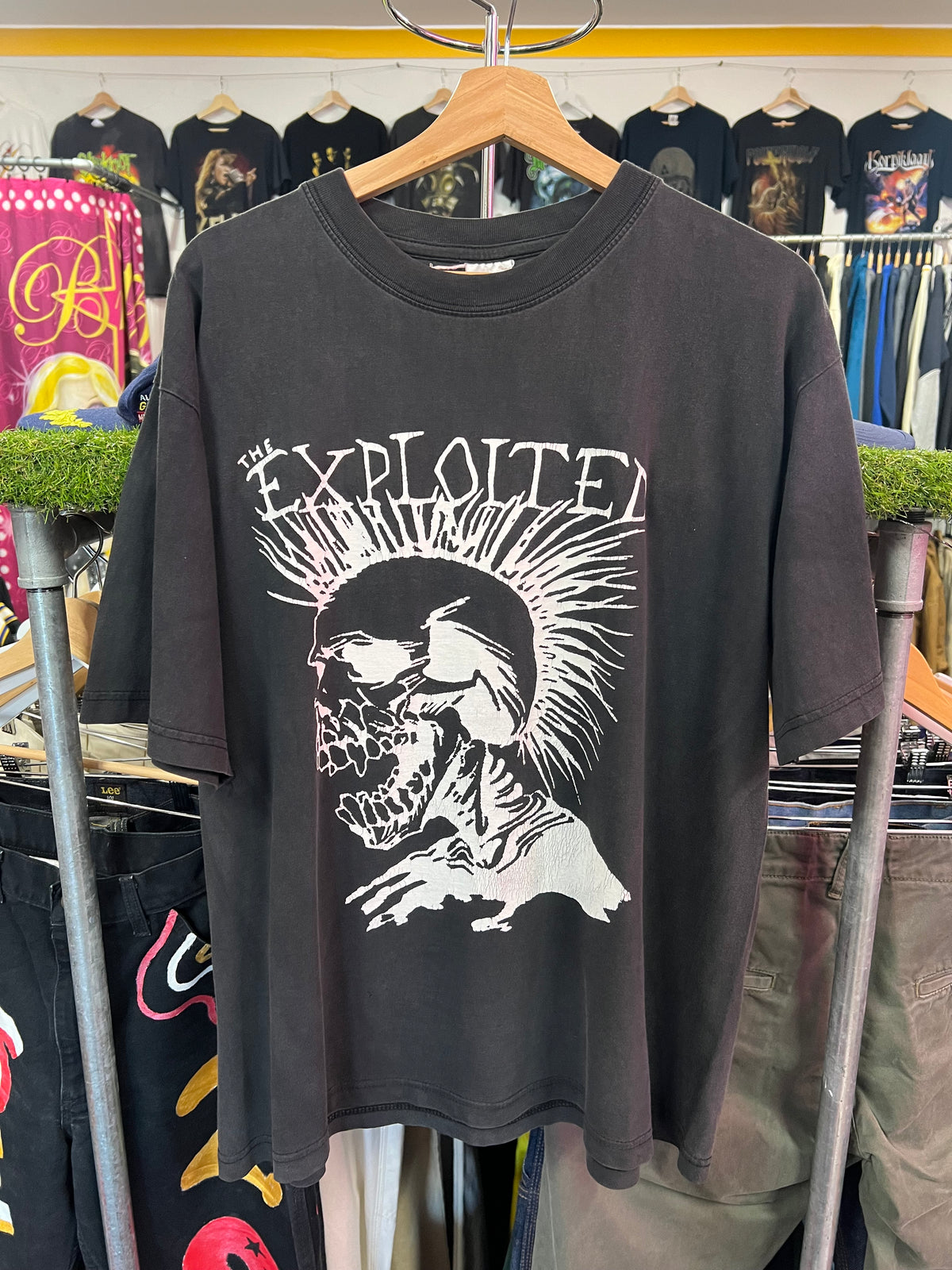 [XL] The Exploited Mohawk Skull Tshirt