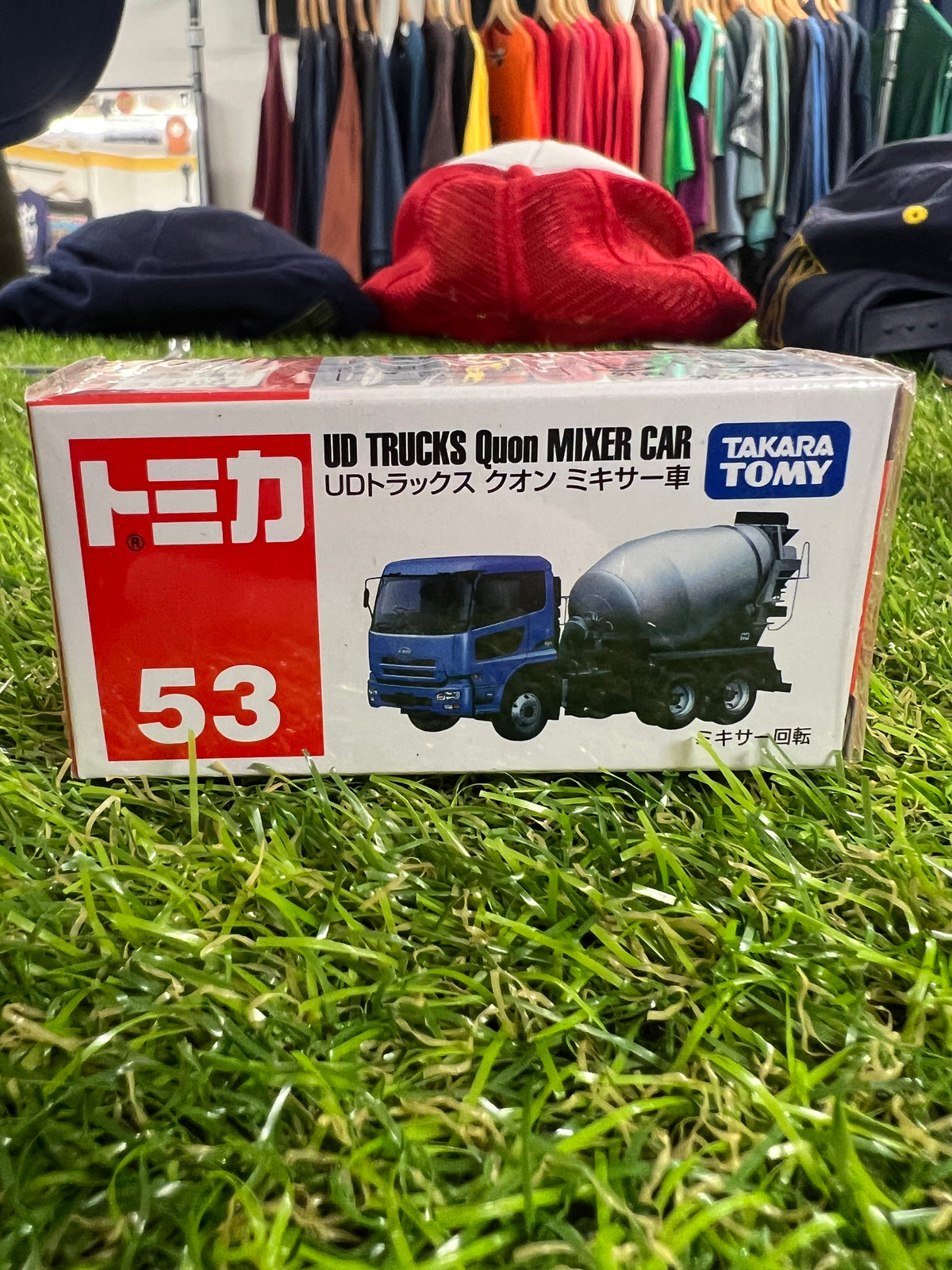 Takara Tomy 53 UD Trucks Quon Mixer Car