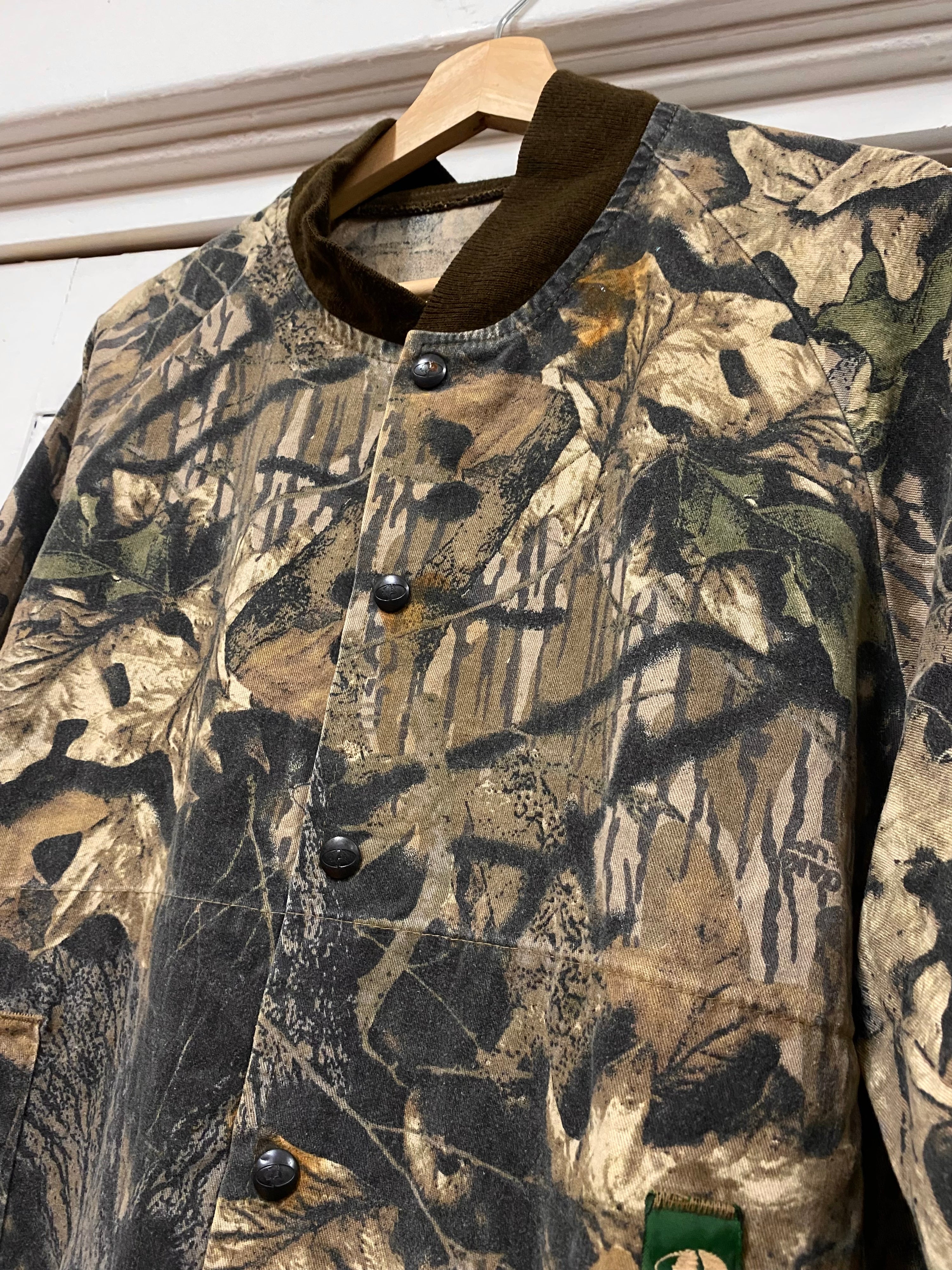 [M] Mossy Oak Lightweight Camo Button Up