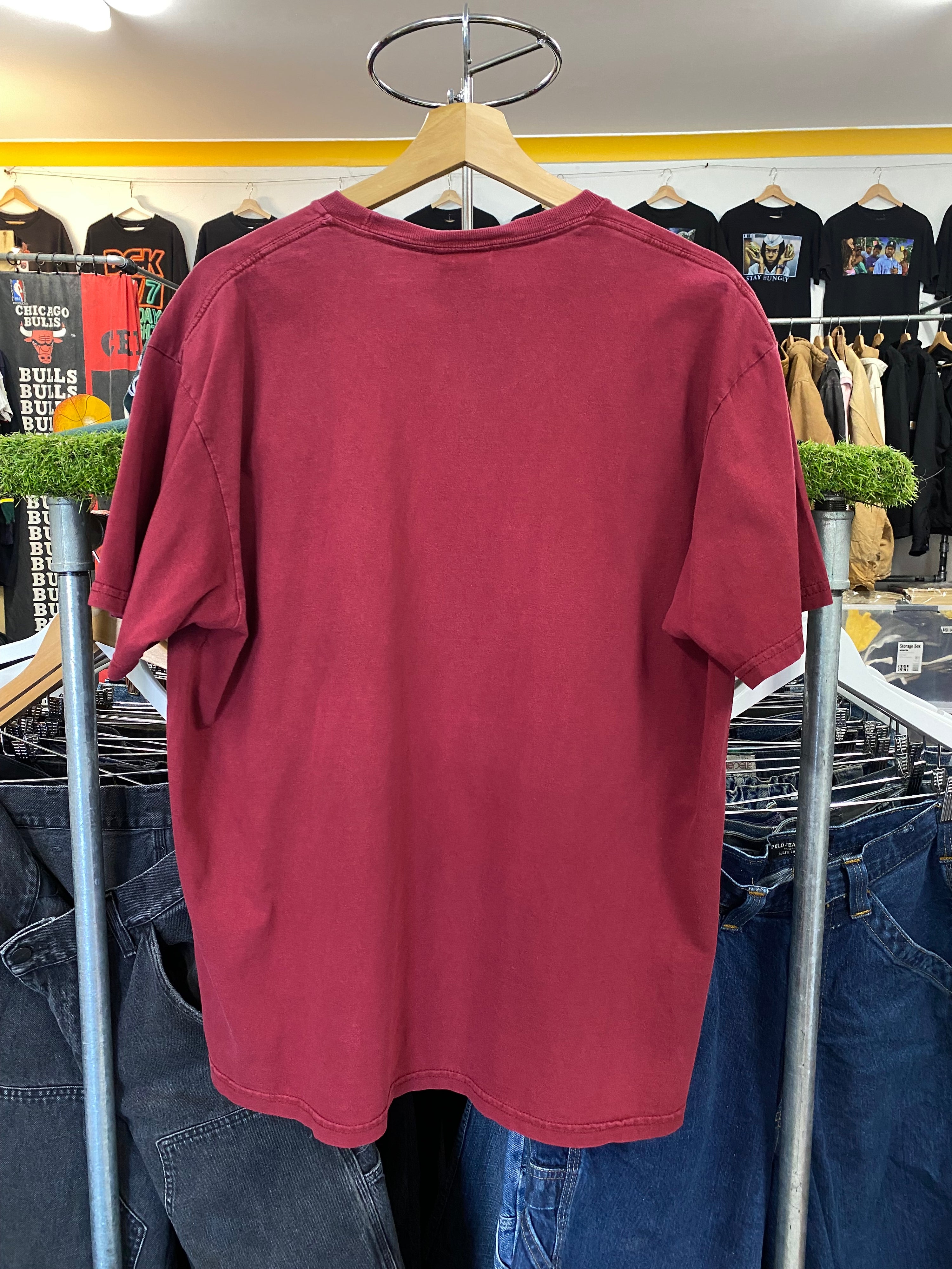 XL - 2000s Nike Burgandy Tee White Small Tick