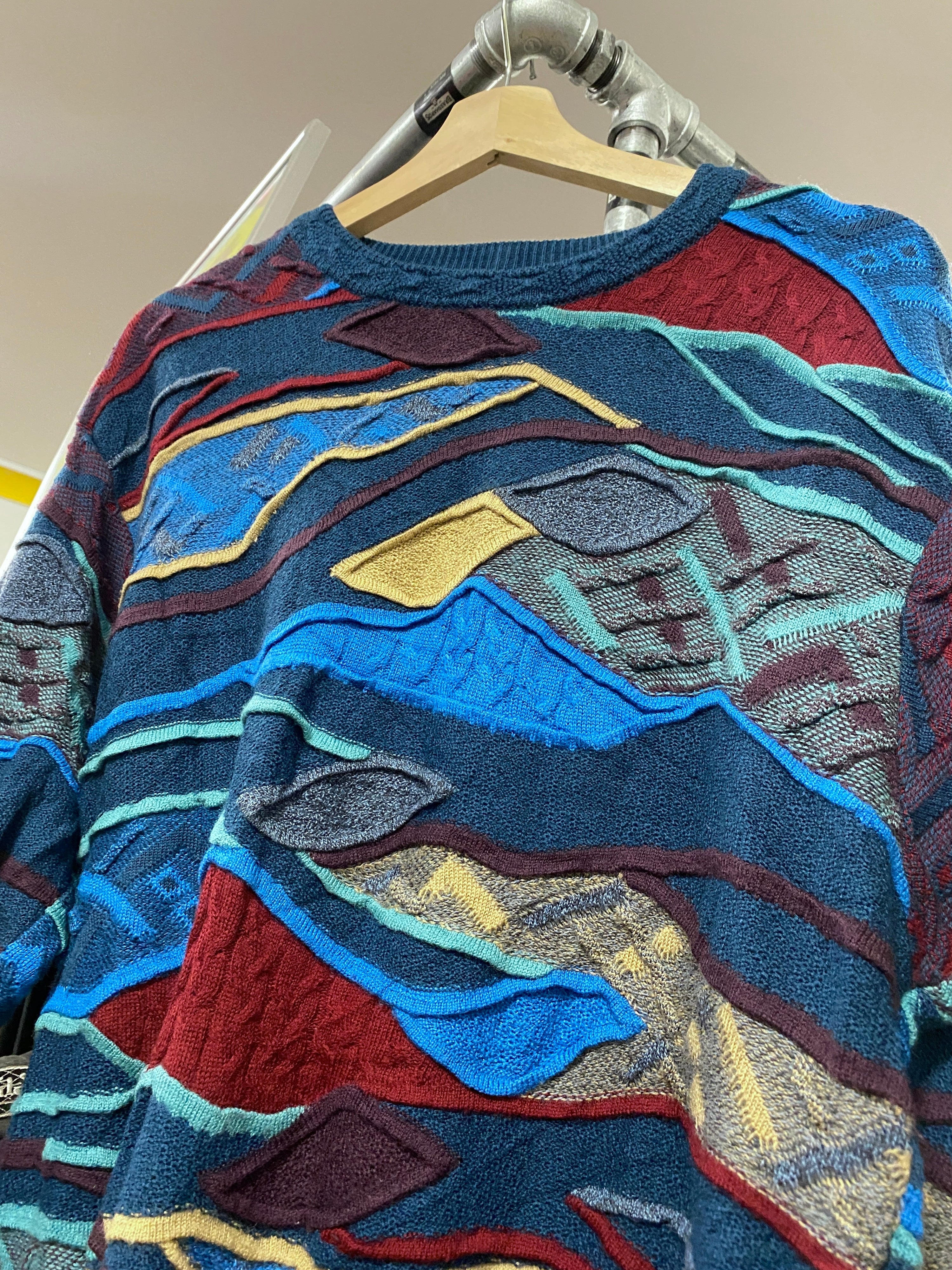 M - Vintage Coogi Blue/Beige/Burgundy Horizontal Wool Jumper