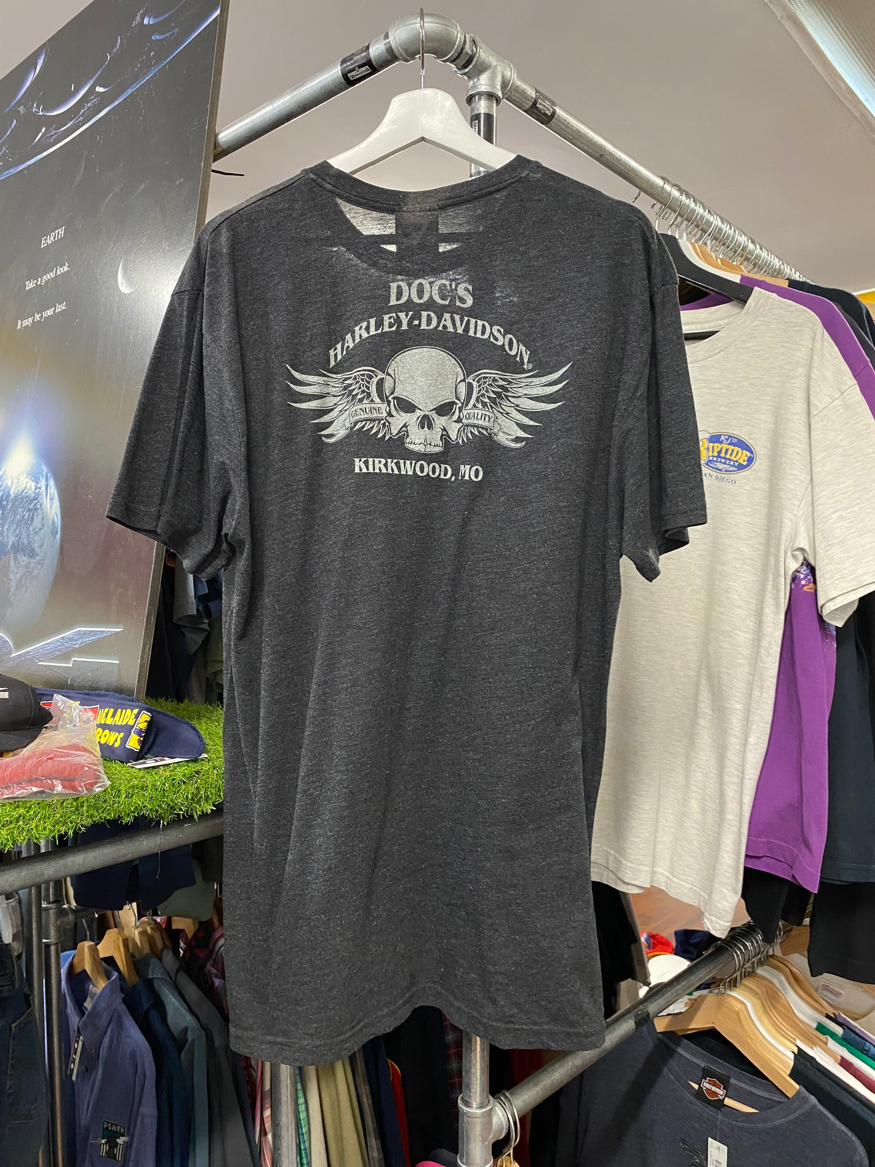 [L] Doc's Harley Davidson, Kirkwood DS