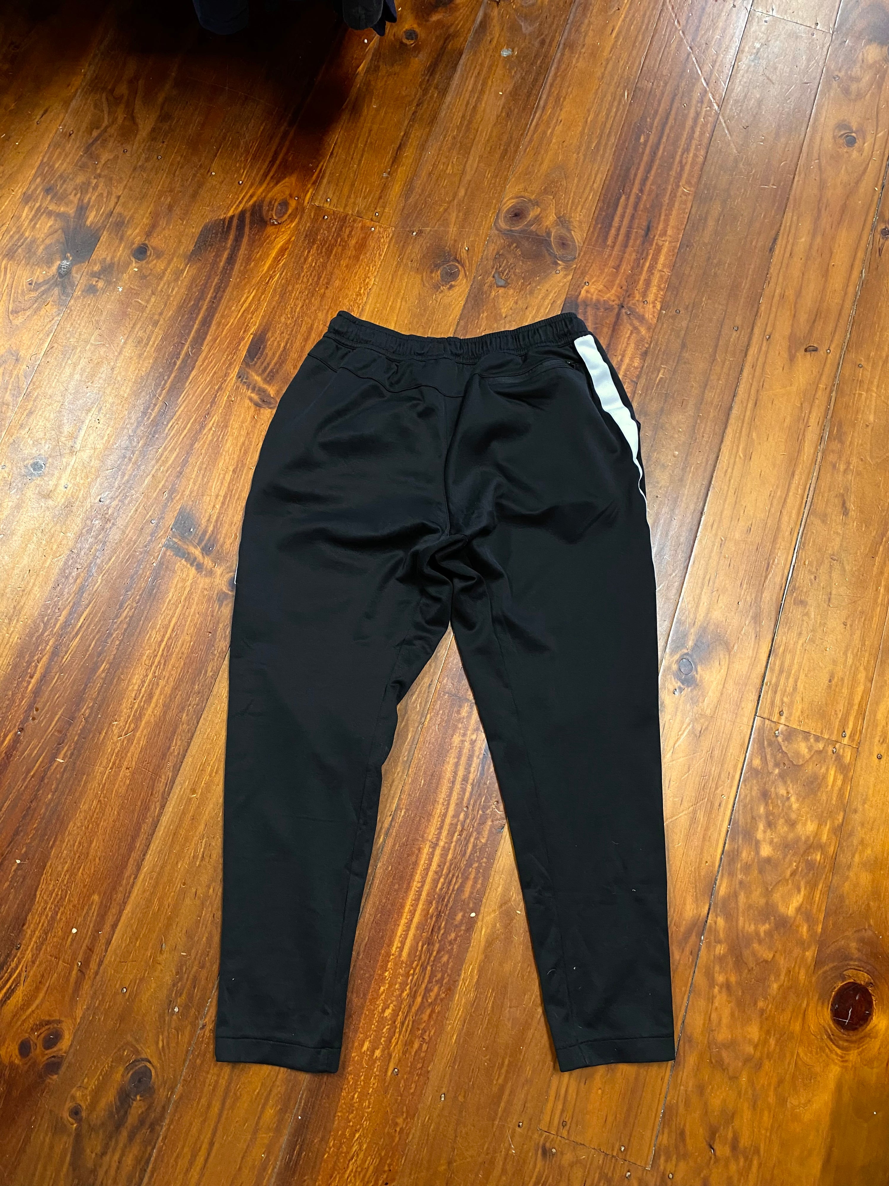 XL - Nike Tech Pants Black