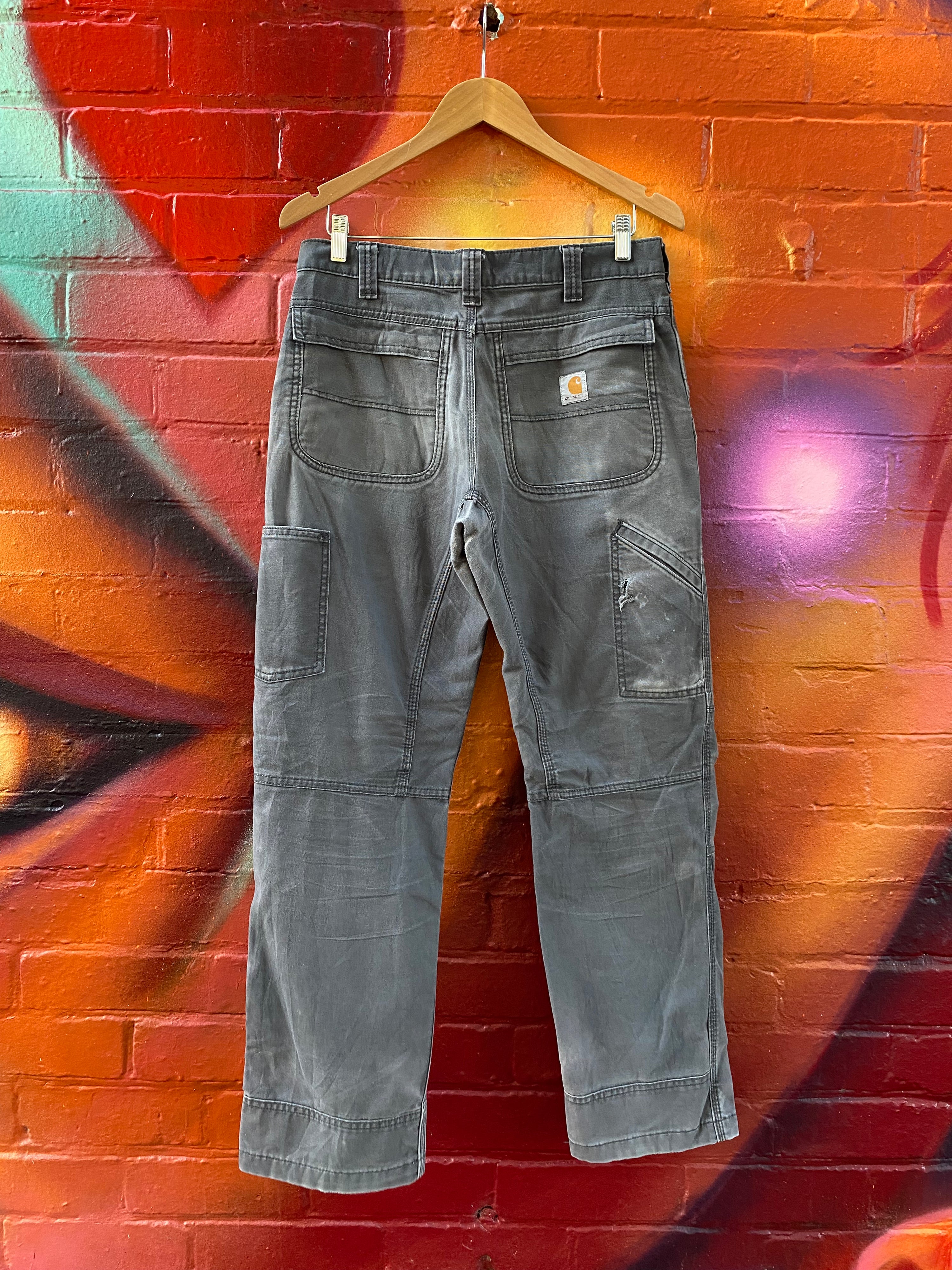 [32] Carhartt Grey Thrashed Pants 101709