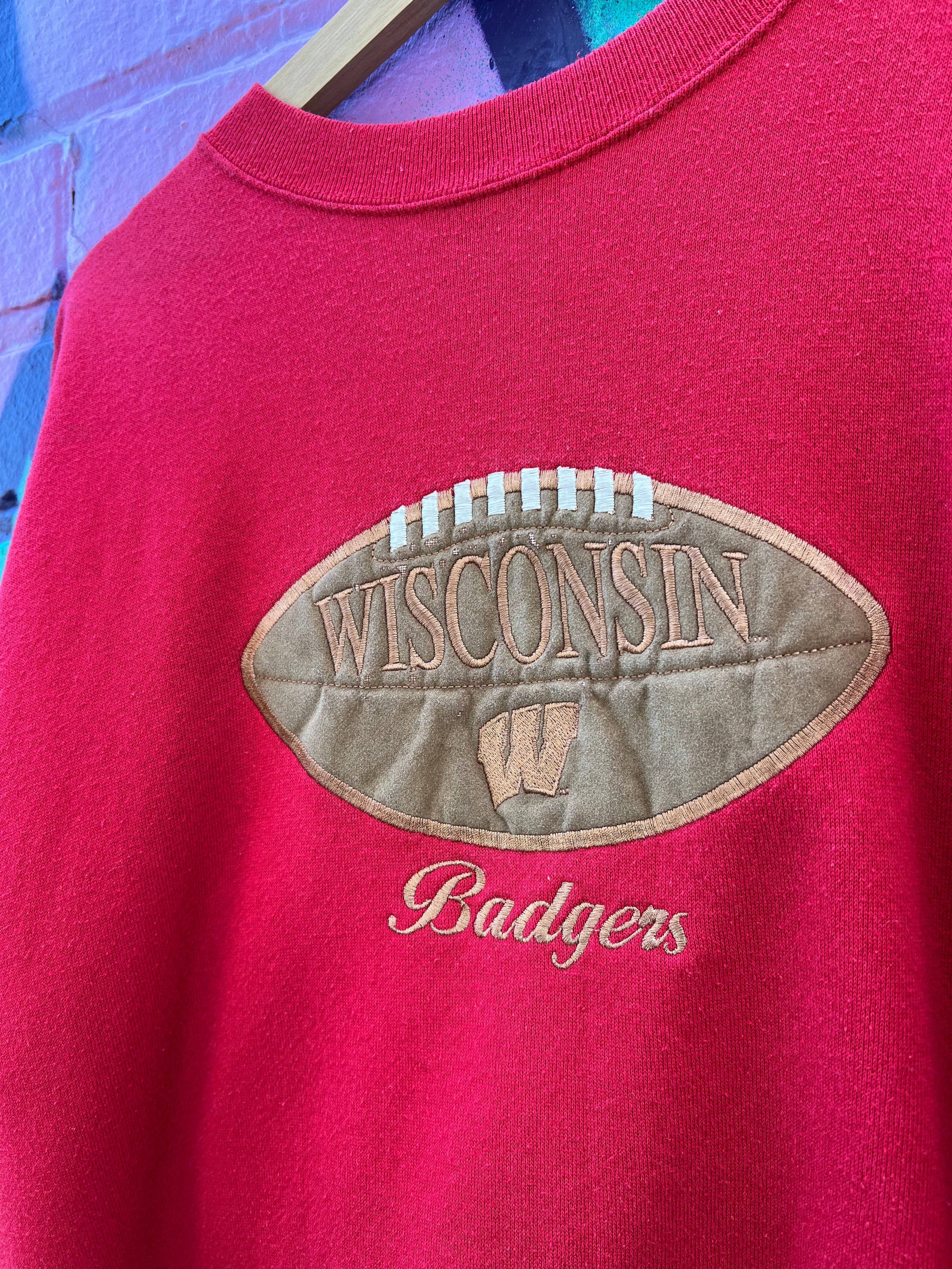L - Embroidered Wisconsin Badgers Red Jumper