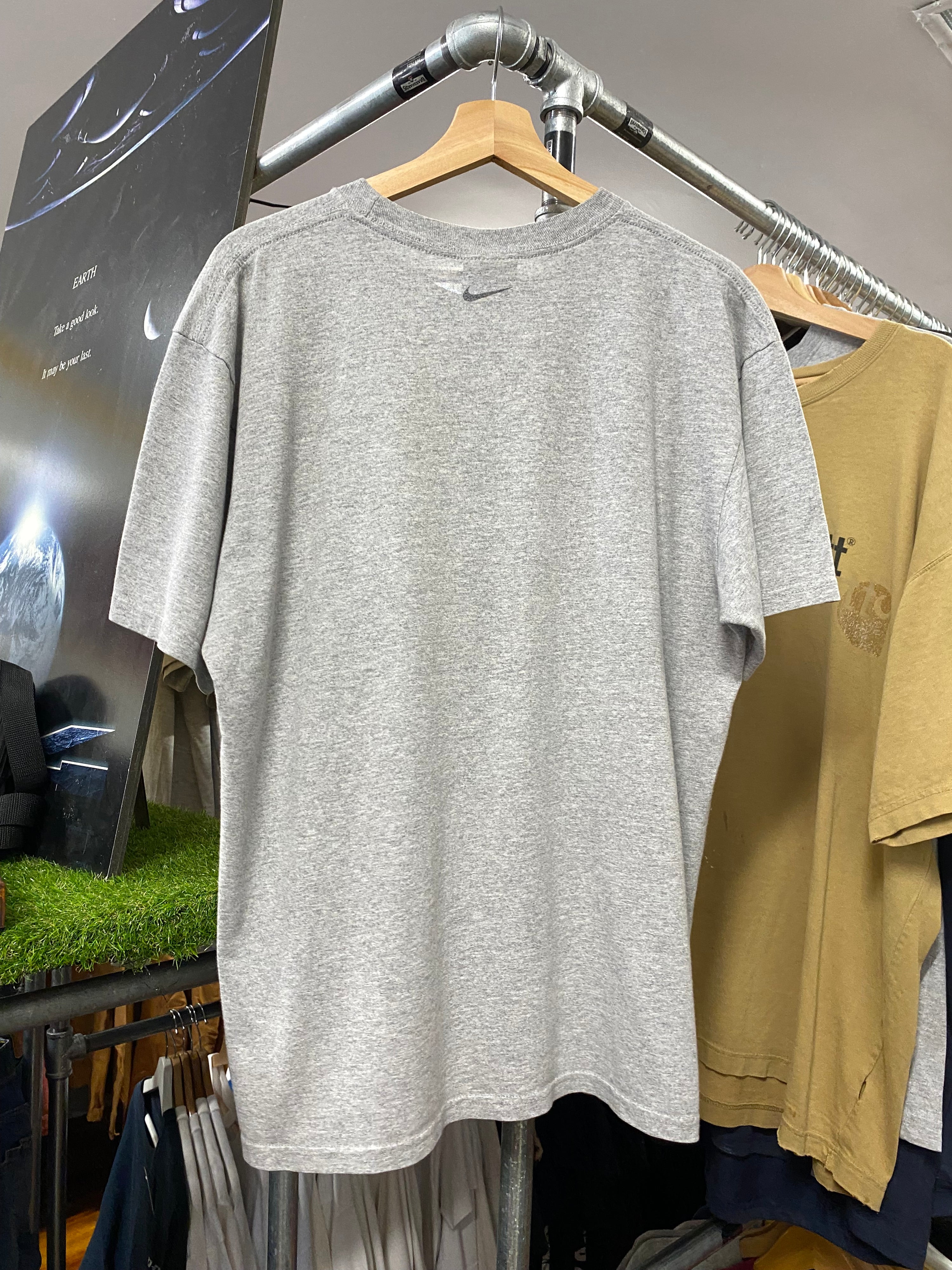 M - Vintage Nike Team LO Grey University Tee