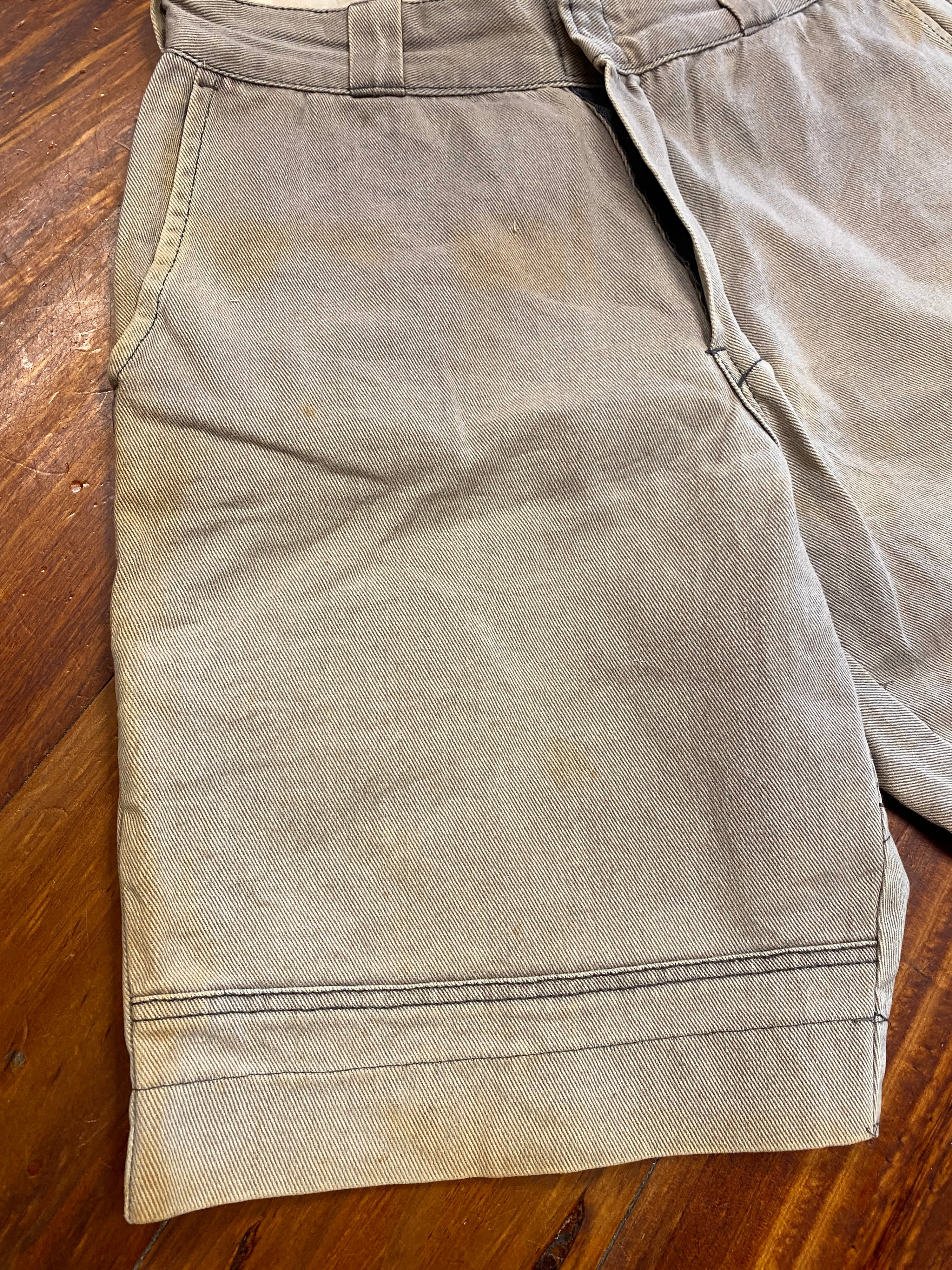 32 - Dickies Heavily Faded Grey/Brown Shorts