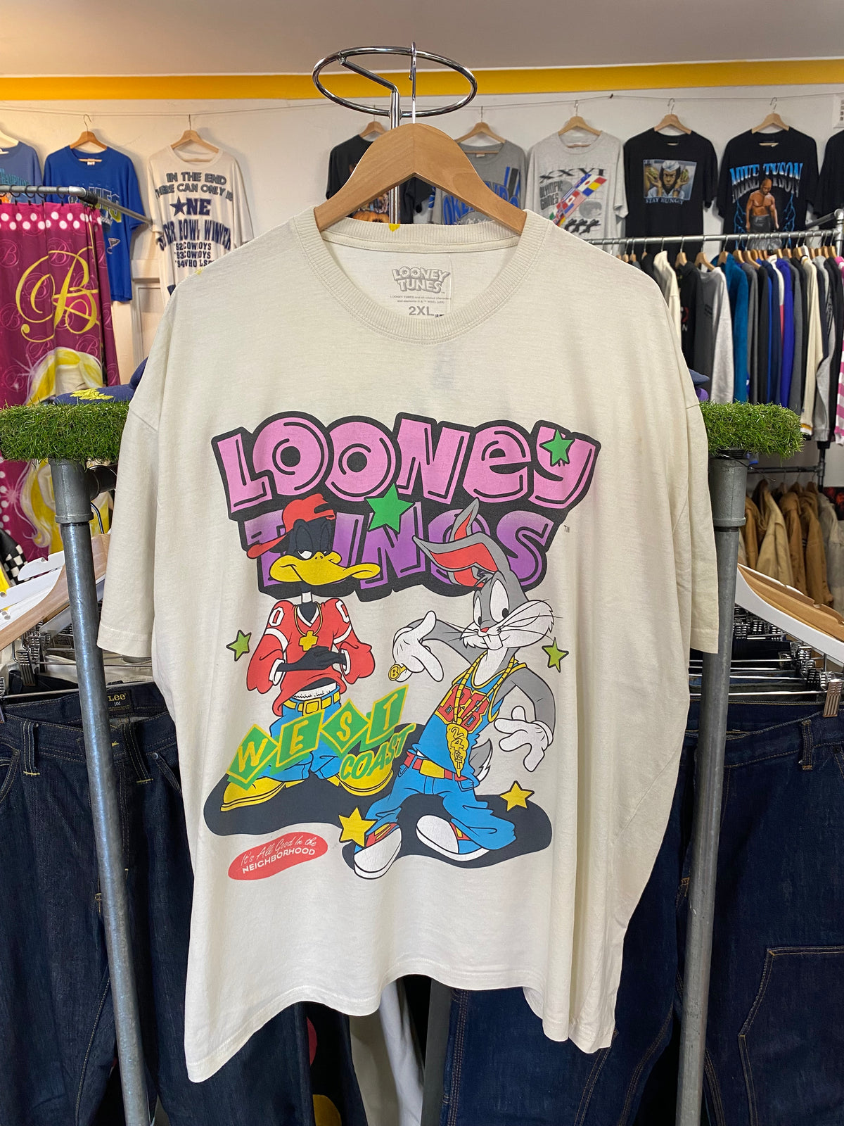 2XL - Looney Tunes West Coast Bugs and Daffy Tee
