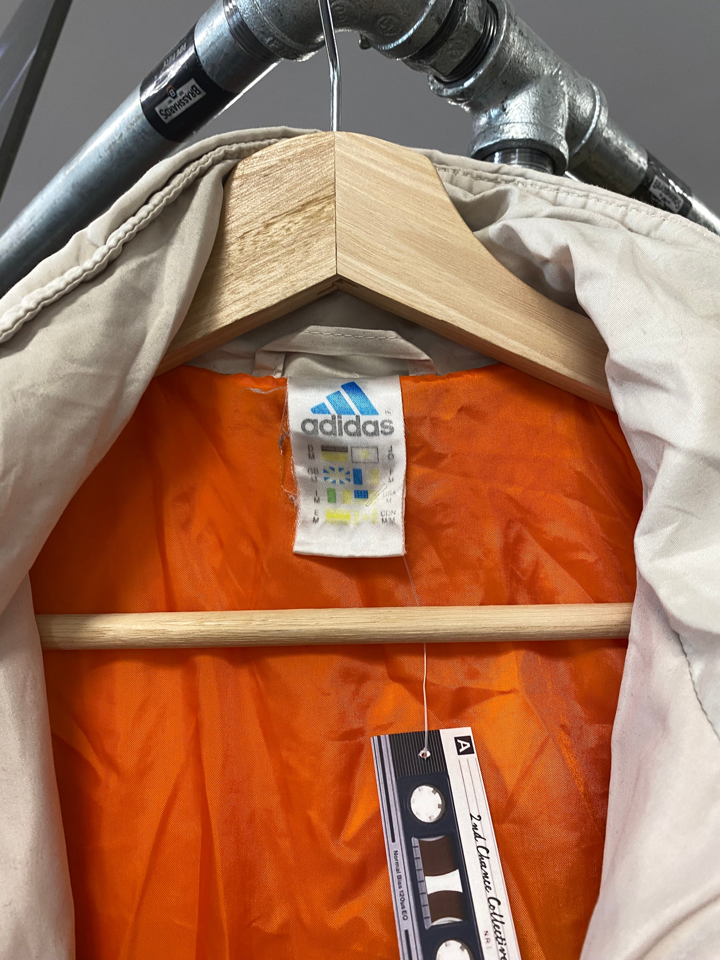 [M] 2001 Adidas Cream Puffer Orange Interior