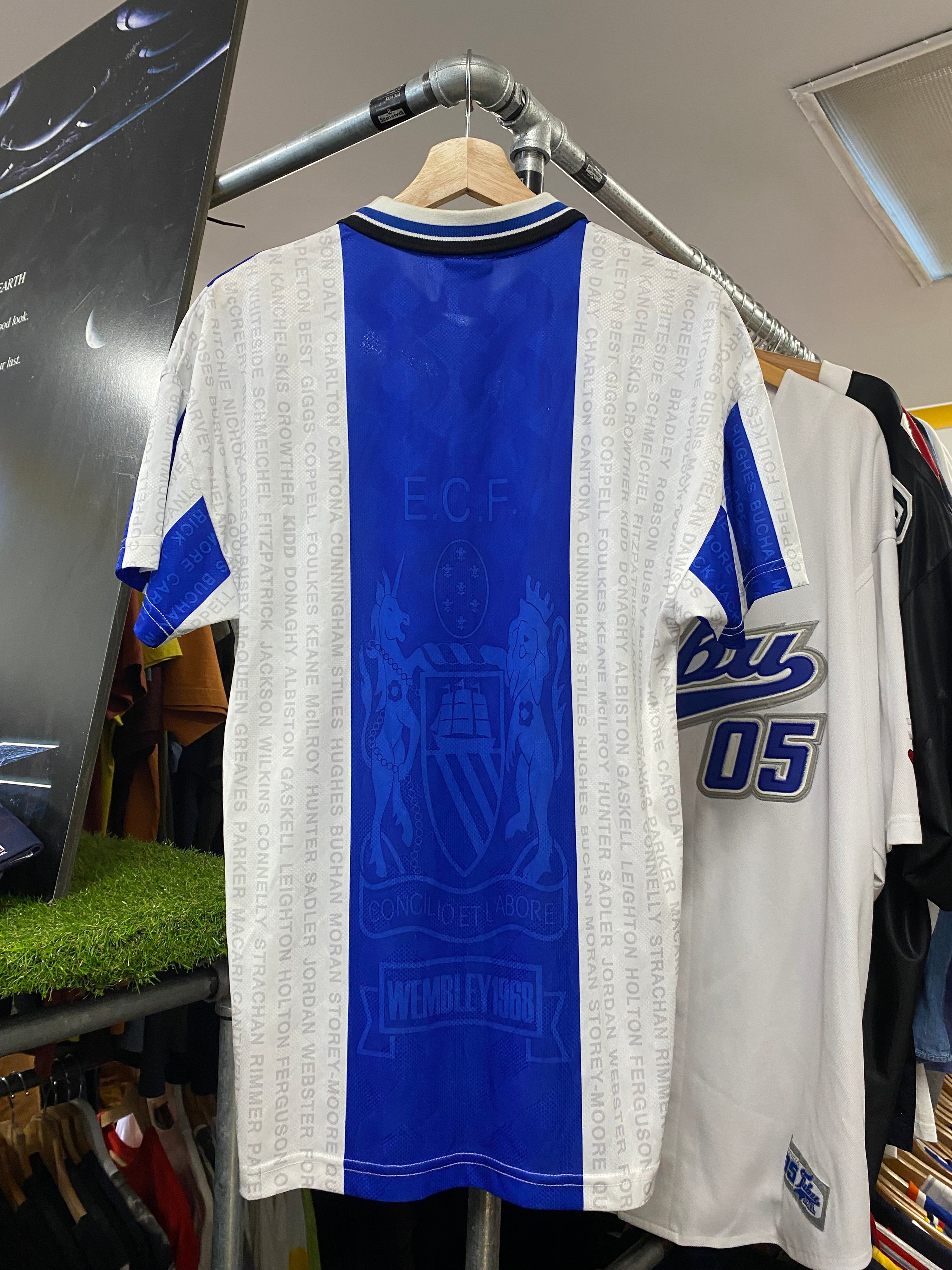 [S] Official Retro: 1994/95 Manchester United 3rd Jersey