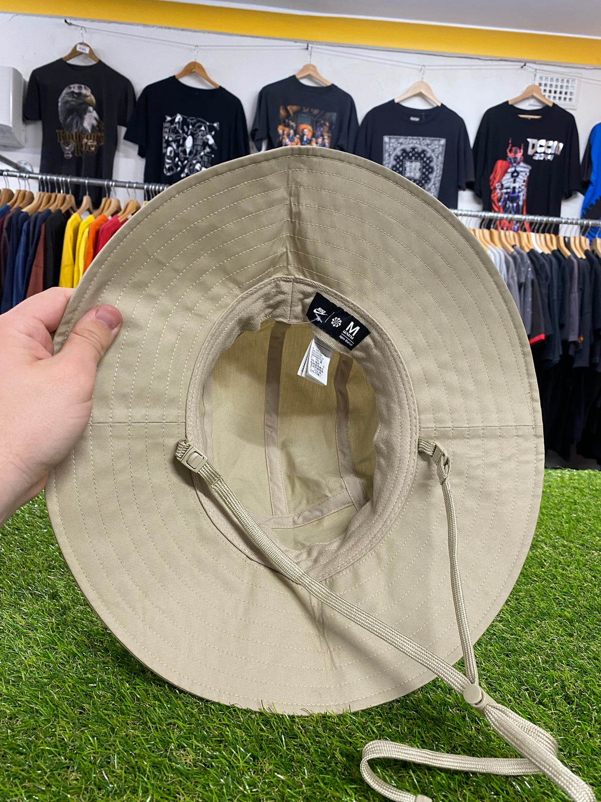 [M] Nike Apex Bucket Hat Tan