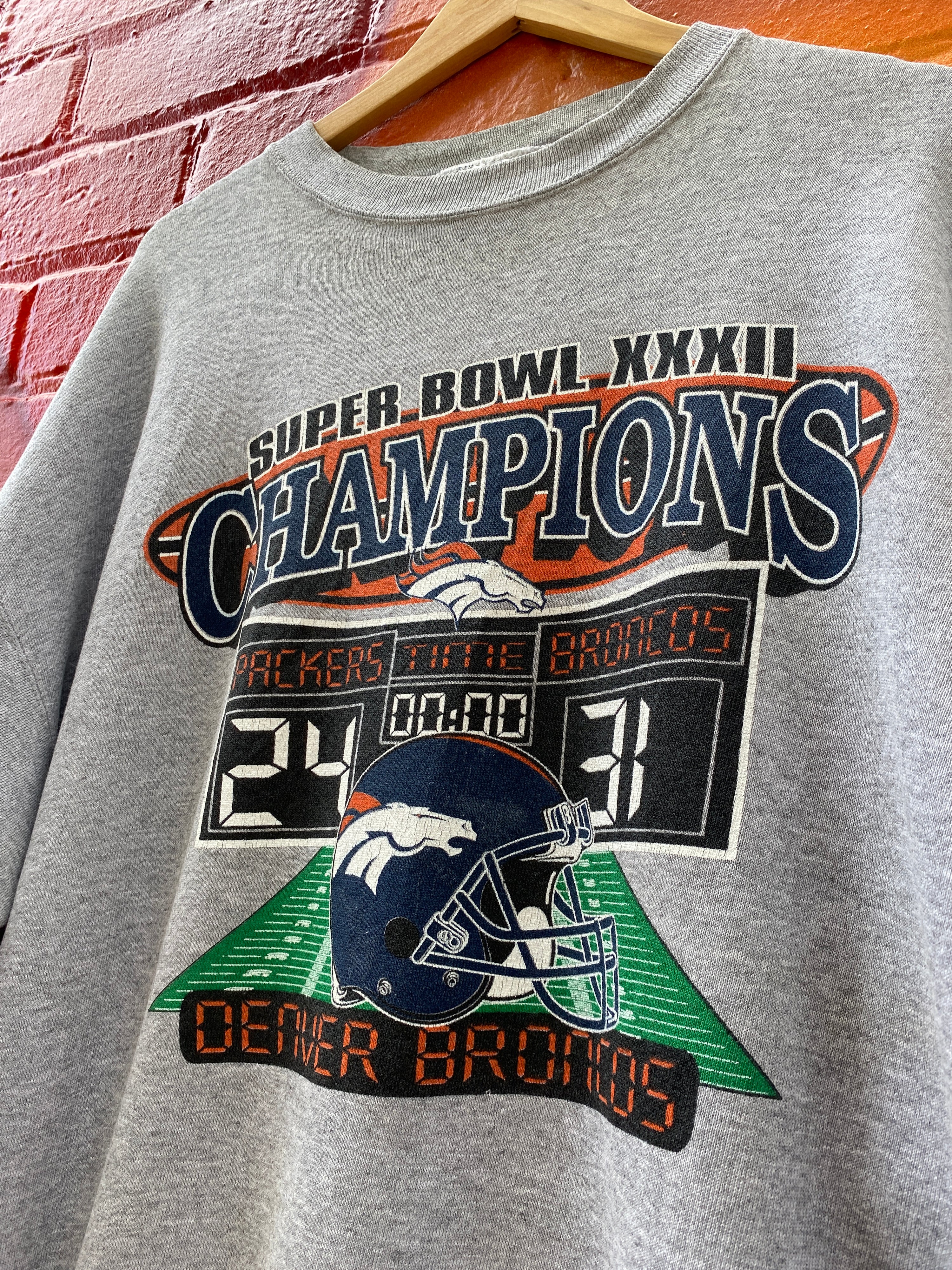 XL - 1998 Denver Broncos Superbowl Champions Jumper