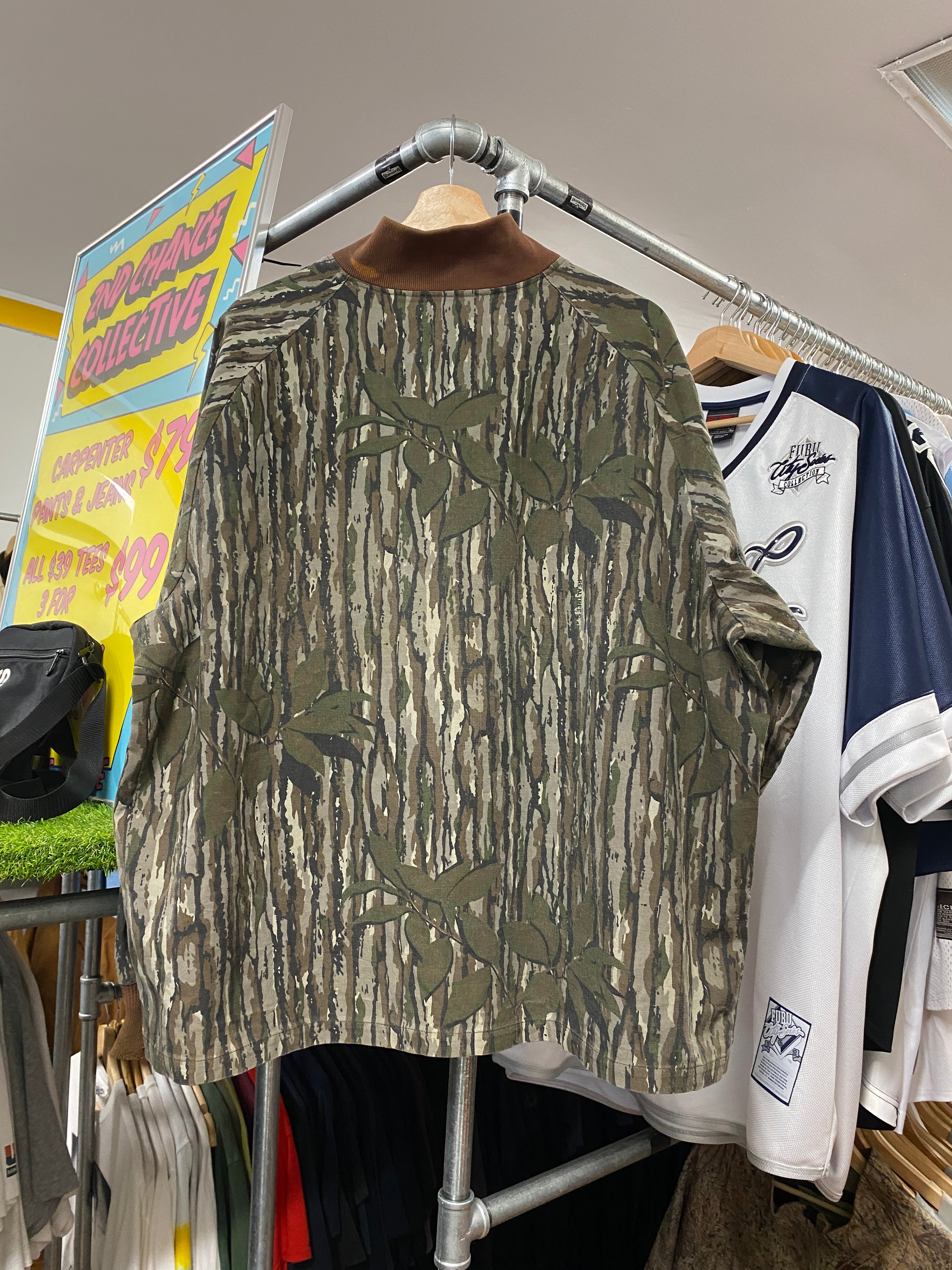 XL - Vintage Walls 2 Pocket Zip Up Tree Bark Camo Windbreaker