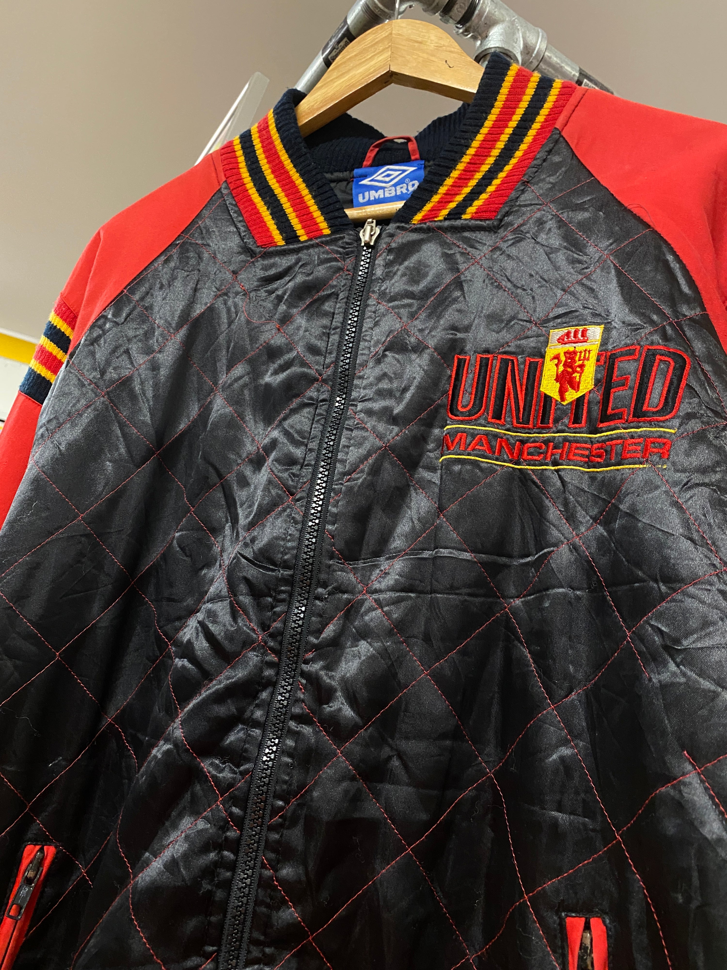 L - Vintage Manchester United x UMBRO Quilted Jacket