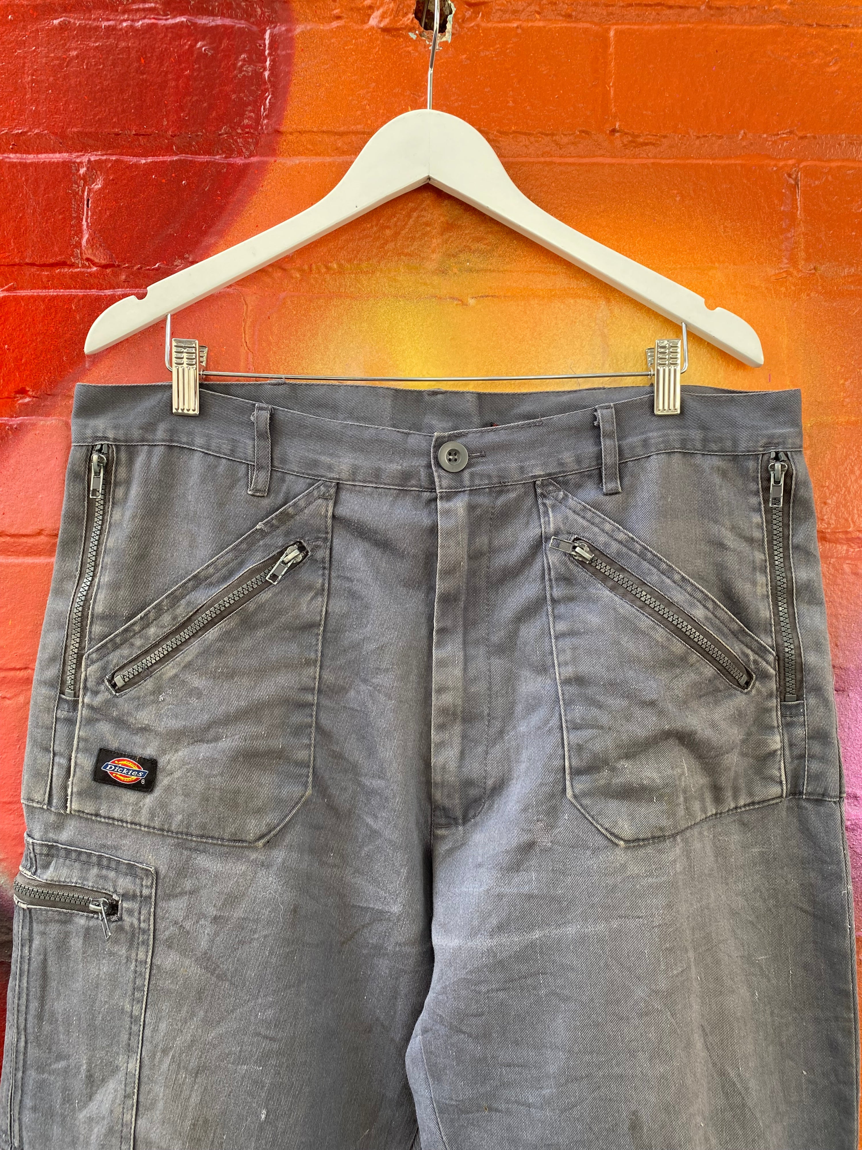 [38] Dickies Faded Grey Zip-Pocket Pants D126