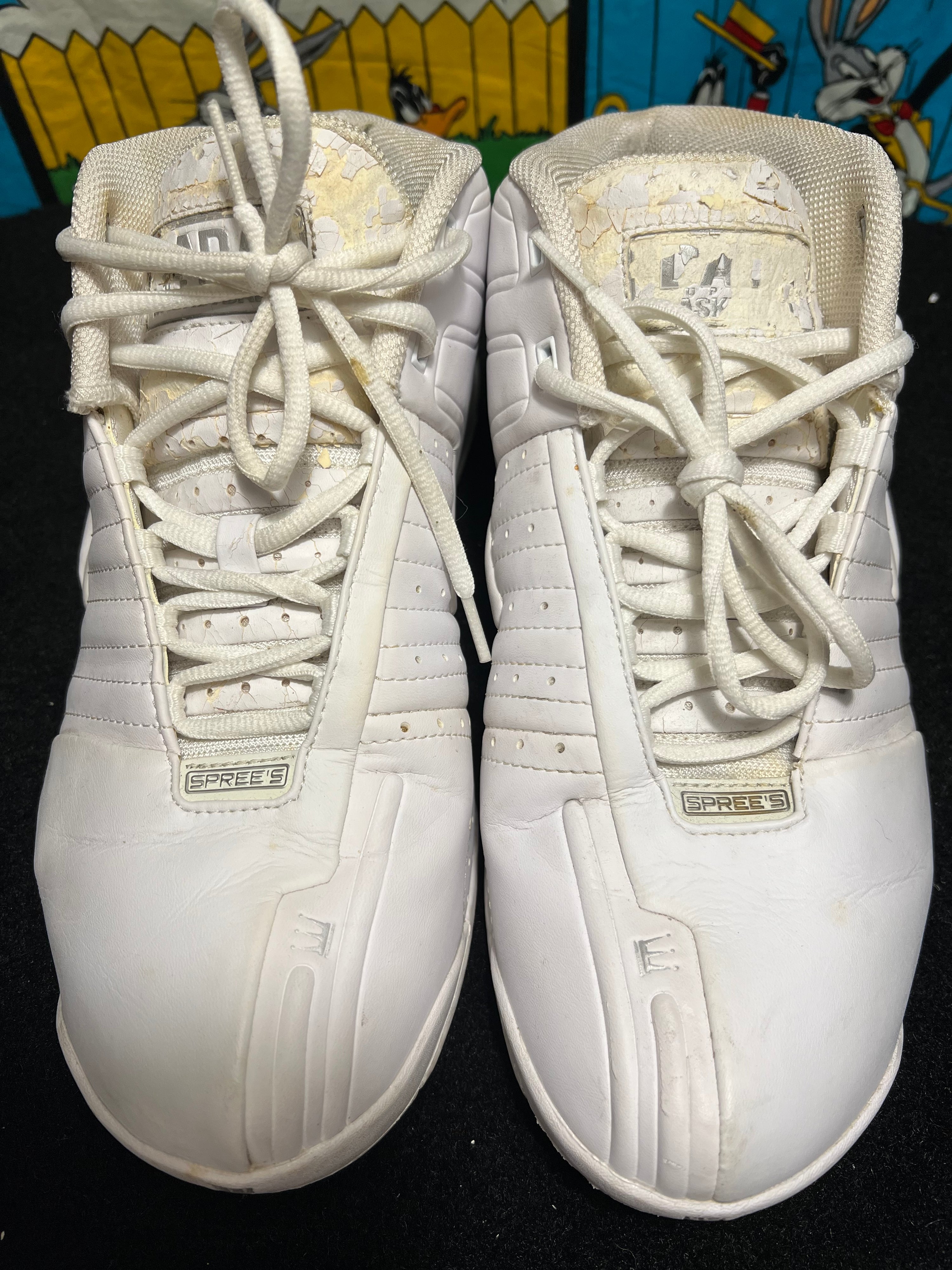 US13 - Rare 2000s DADA Basketball Pump Spinner Shoes USED