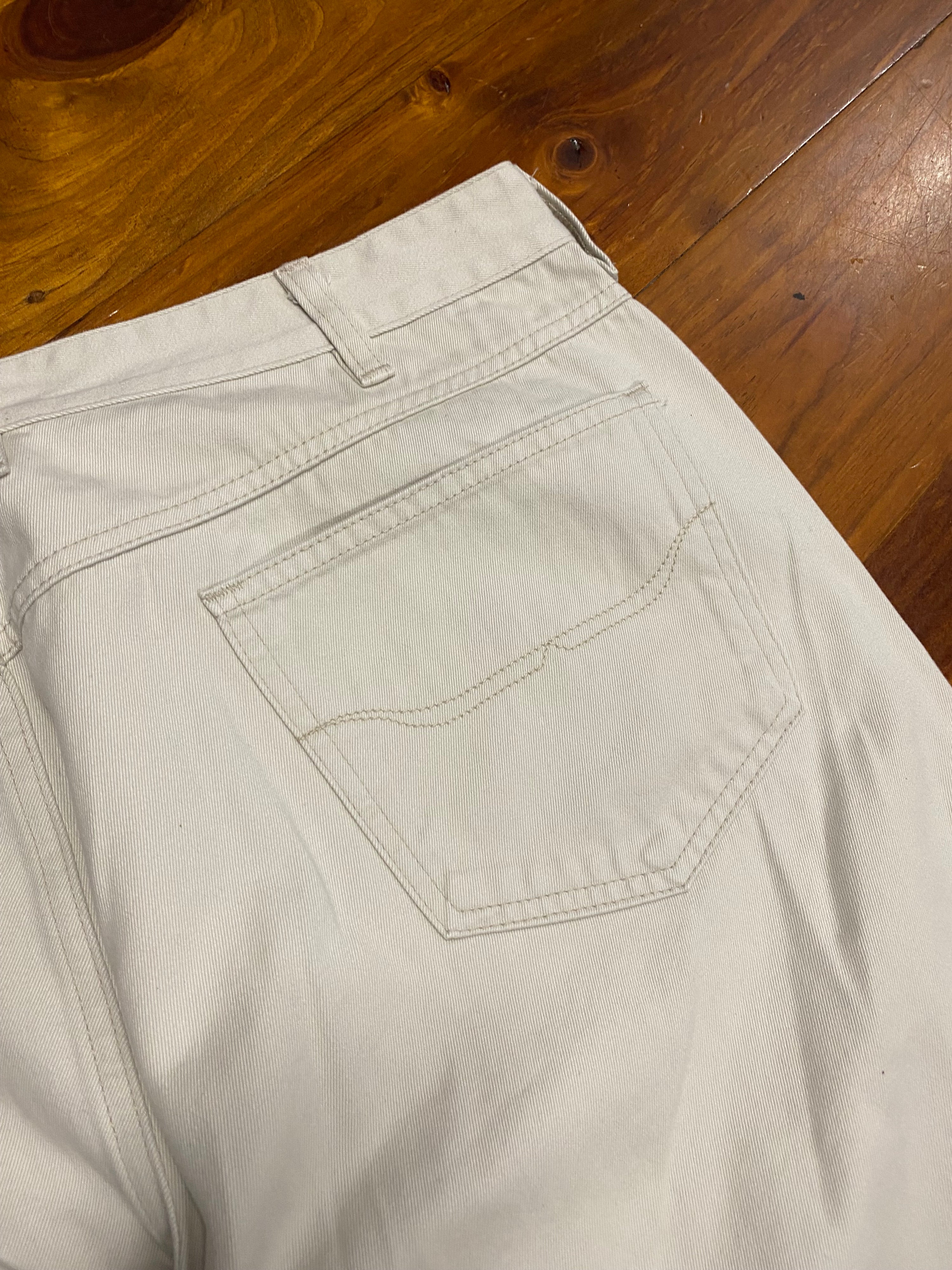 [40] R.M. Williams Cream Pants Brand New