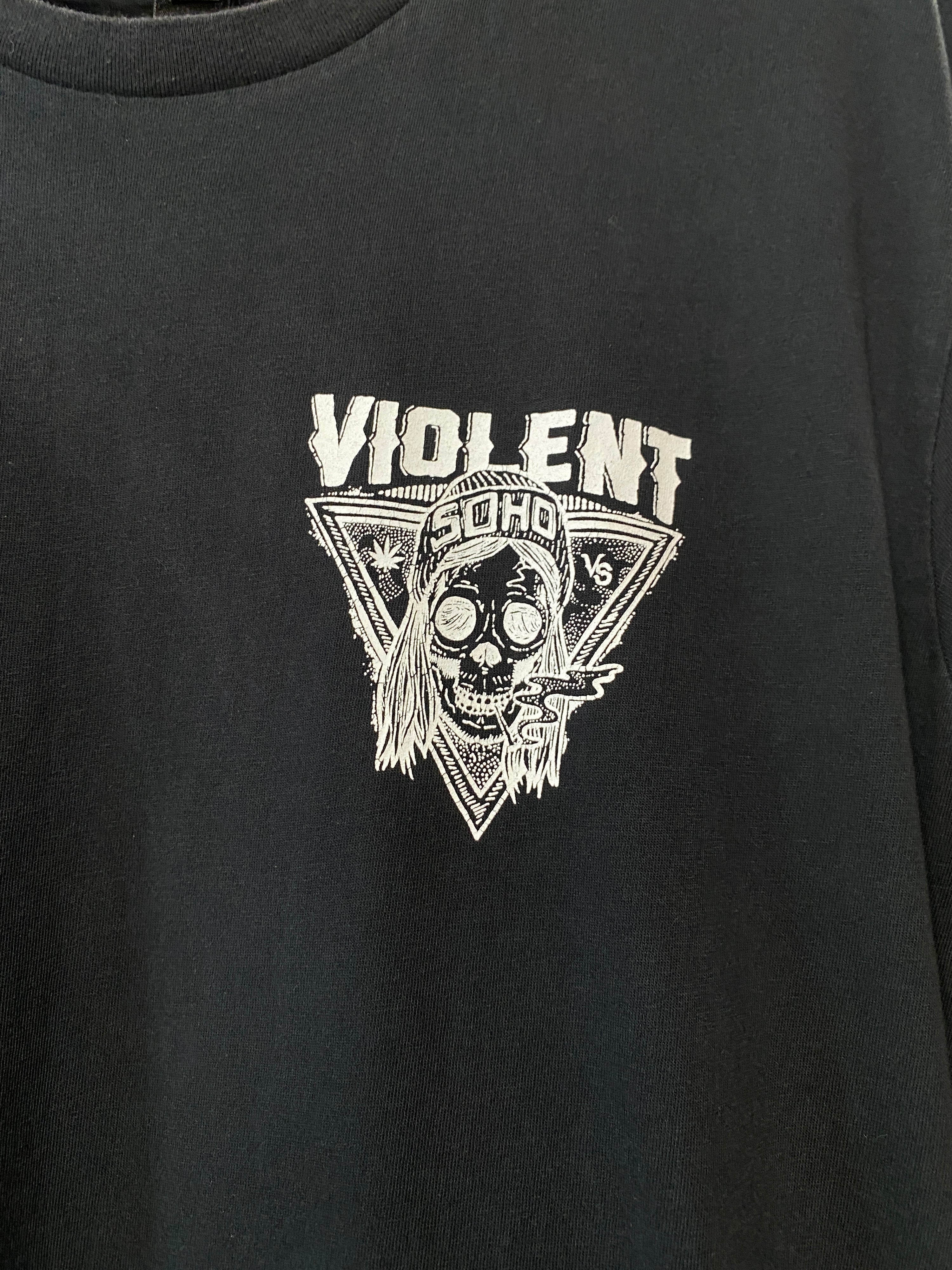 M - Violent Soho DS Black Tee