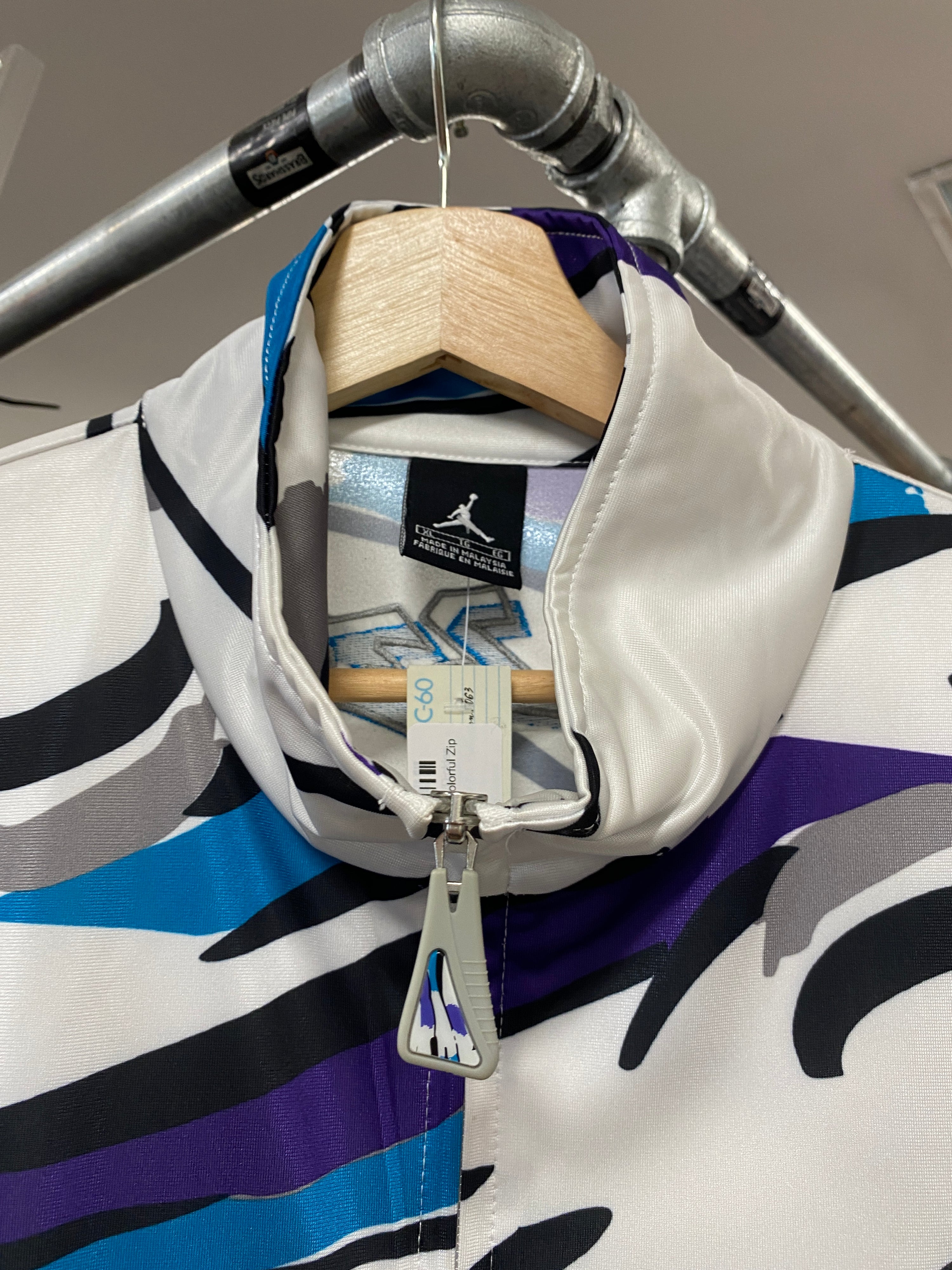 XL - 2005 Air Jordan Colorful Zip Up