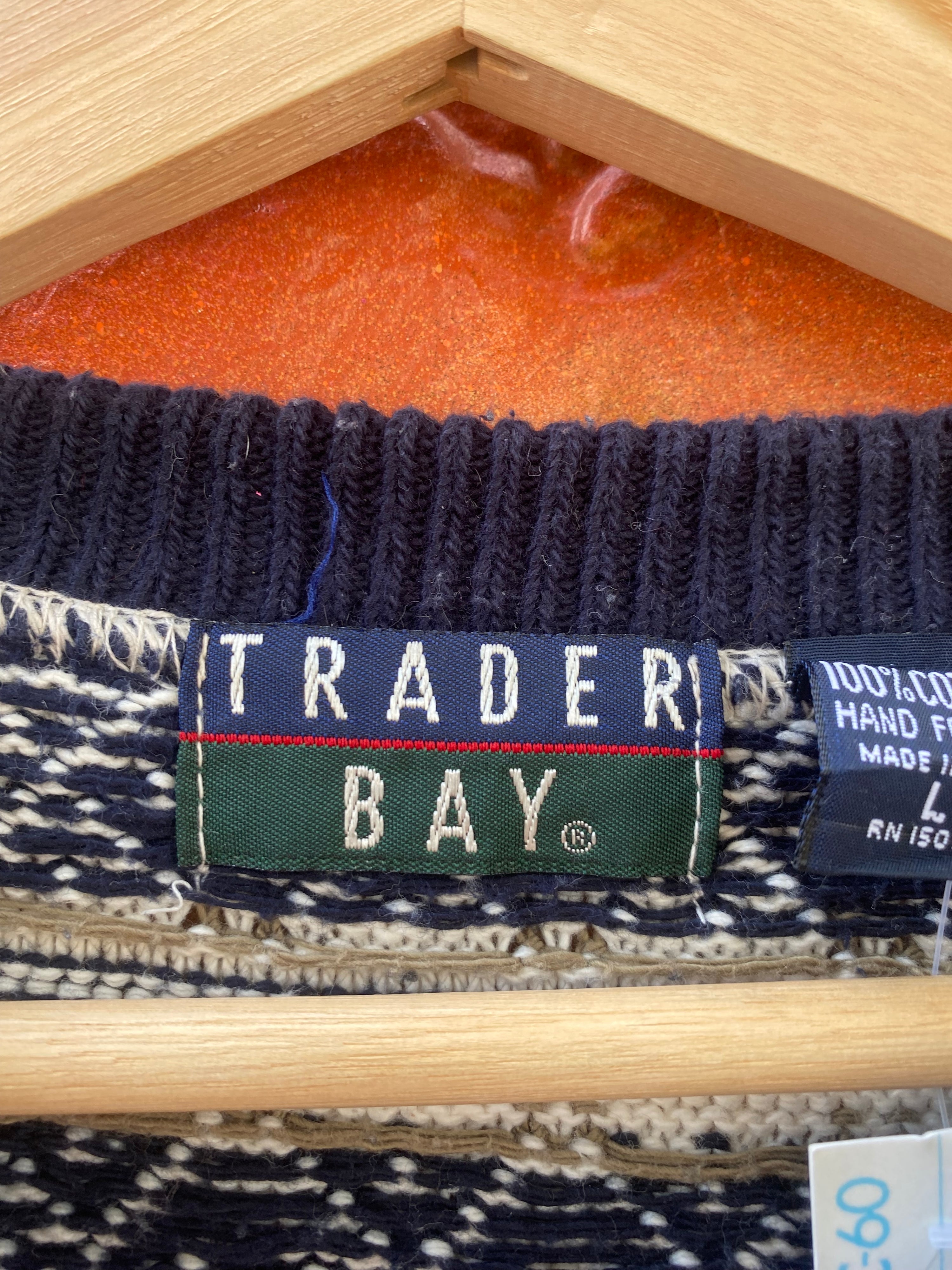 [L] Trader Bay Cream w/ Navy 'X' Design