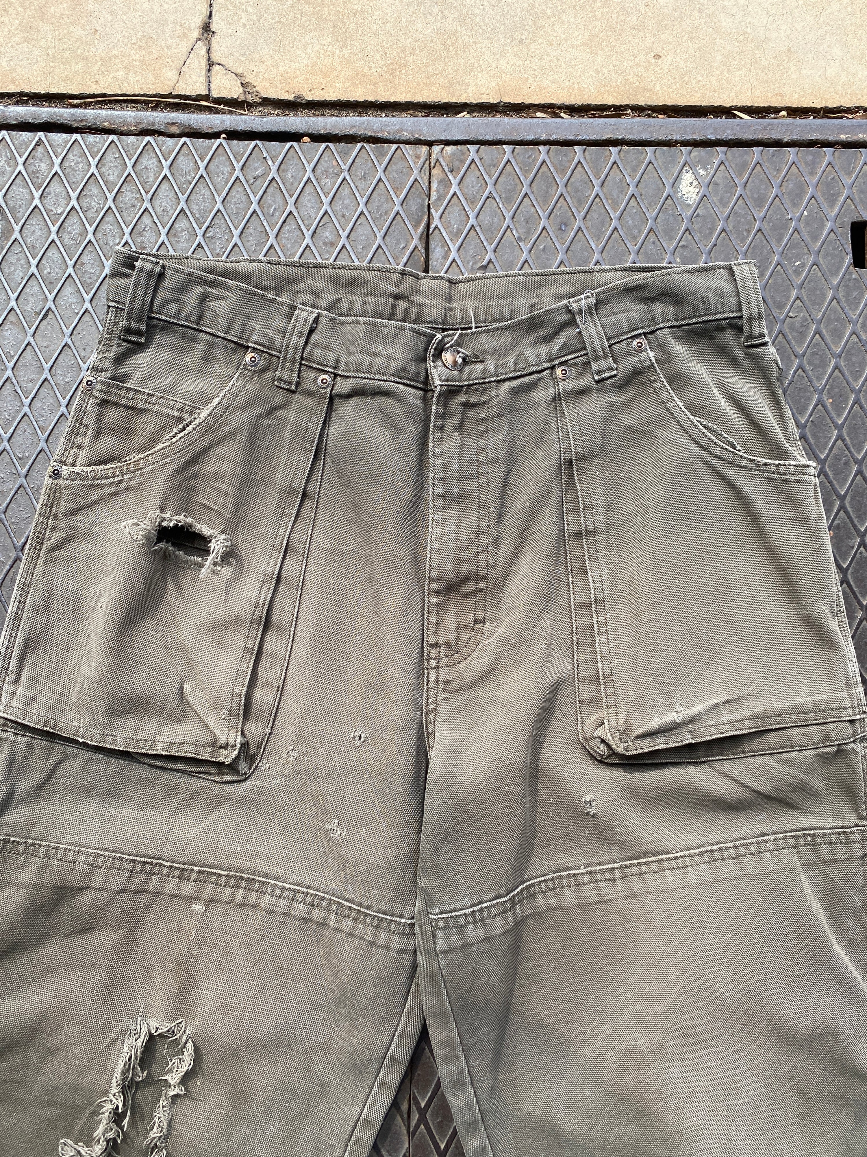 36 - Dickies Double Knees Faded Green Distressed