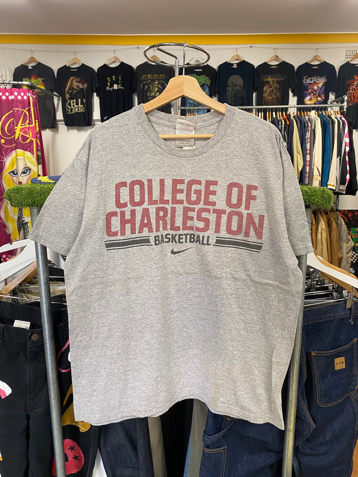 L - 2000s Nike College Of Charleston: Just Do It Grey DS