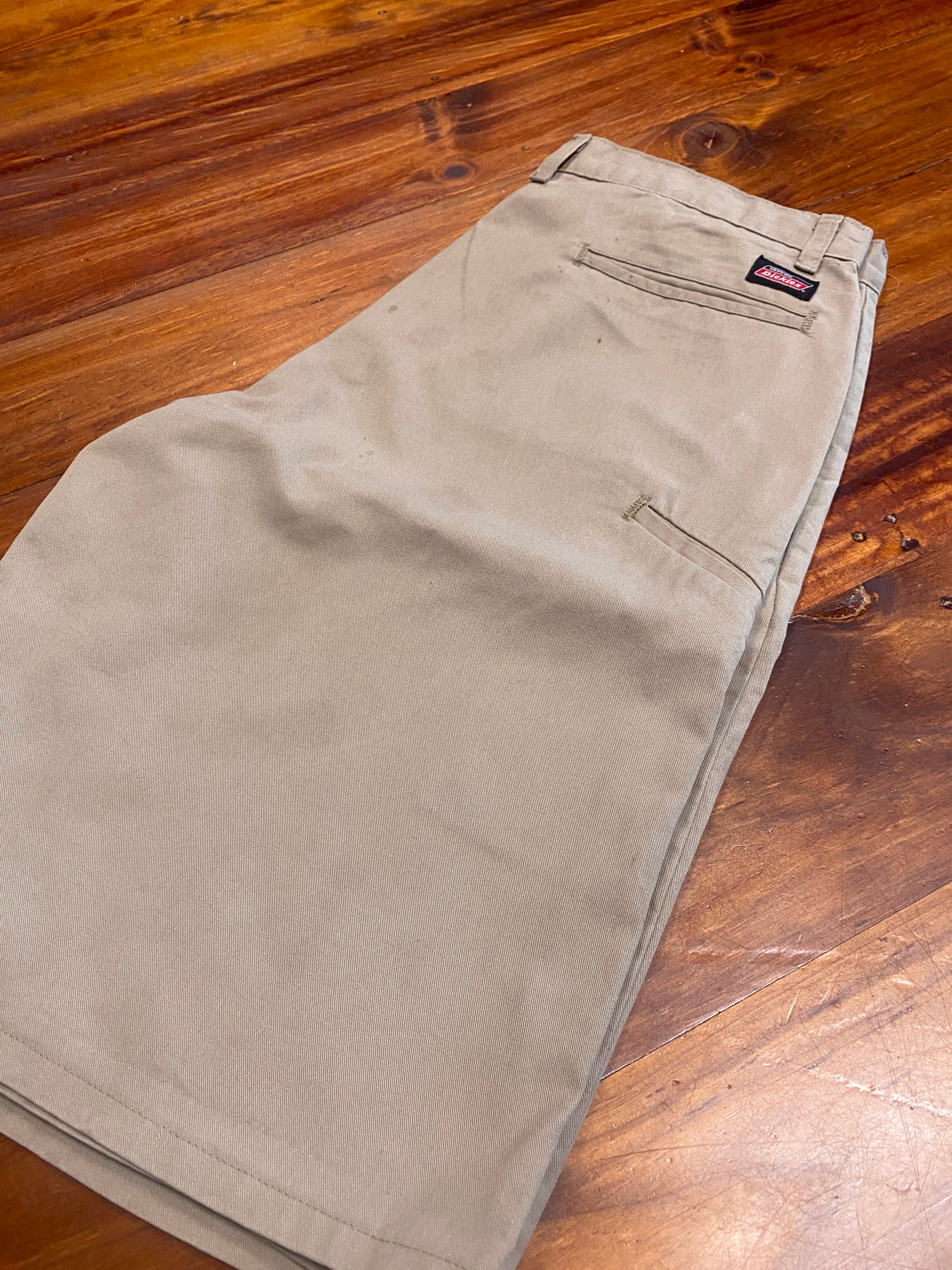 36 - Dickies Beige Work Shorts